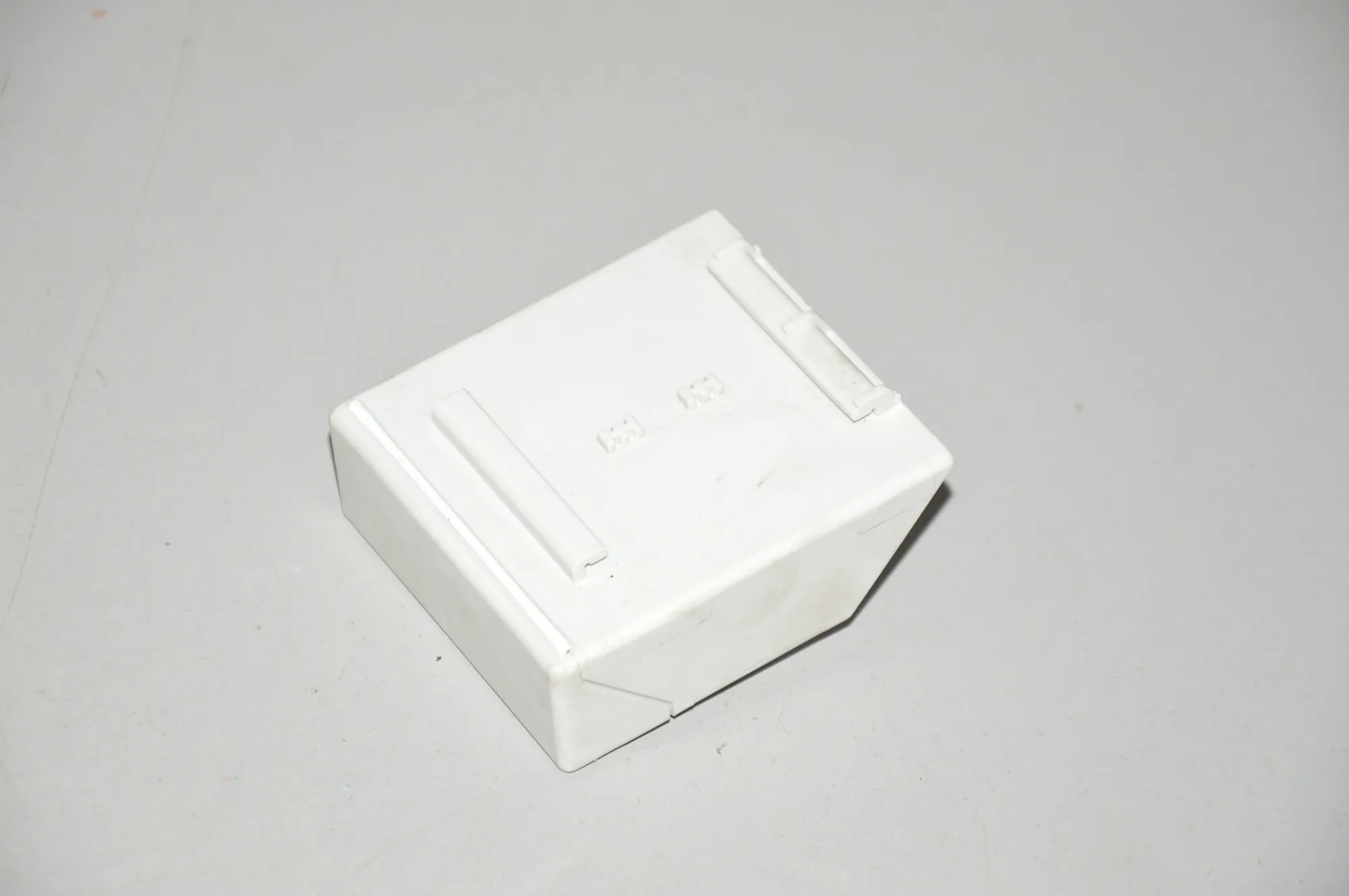 Other Control Units – OEM 8382240 · BMW X5 (E53) 4.6 is 2002 – 2