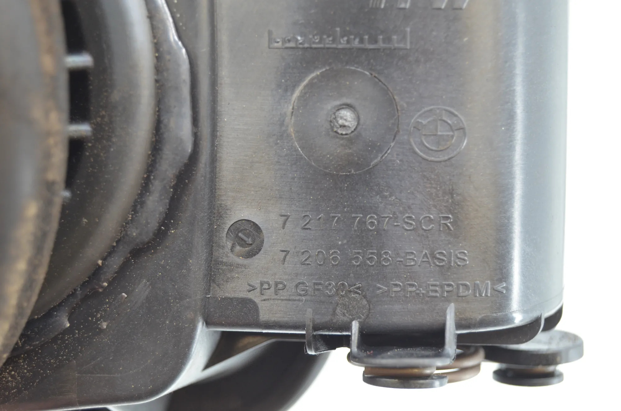 Fuel Tank Flap Cap – OEM 7217767 · BMW 5 Touring (F11) 530 d xDrive 2012 – 4