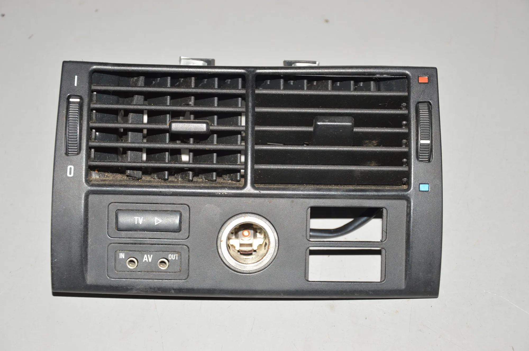 Dashboard Air Vents – OEM 840908183709108370911 · BMW X5 (E53) 4.6 is 2002