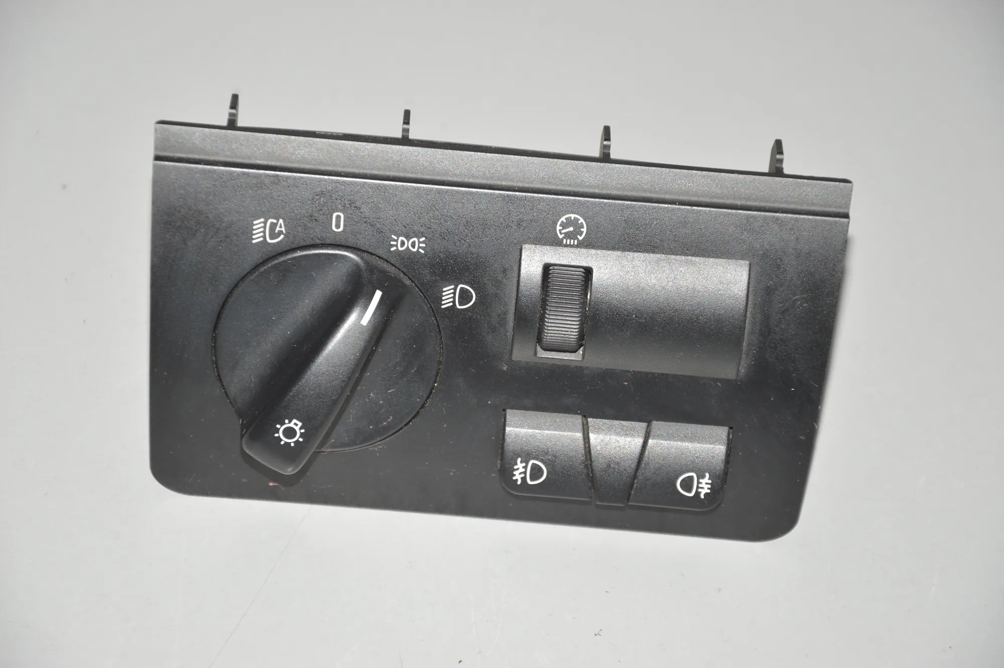 Headlight Switch Control Unit – OEM 6909775 · BMW X5 (E53) 4.6 is 2002