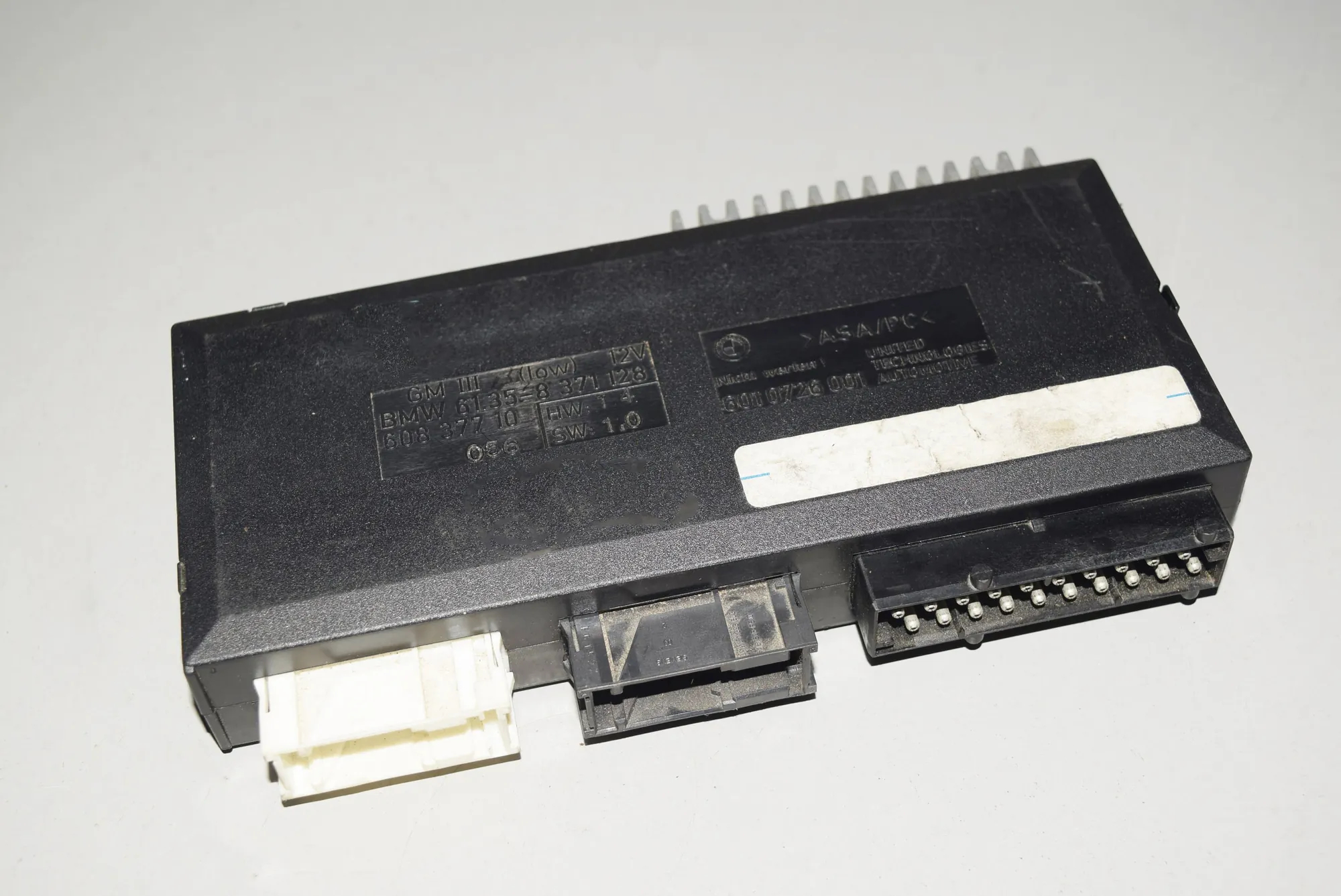 Comfort Control Unit – OEM 8371128 · BMW 5 (E39) BMW 5 (E39) 528 i 2000 – 4