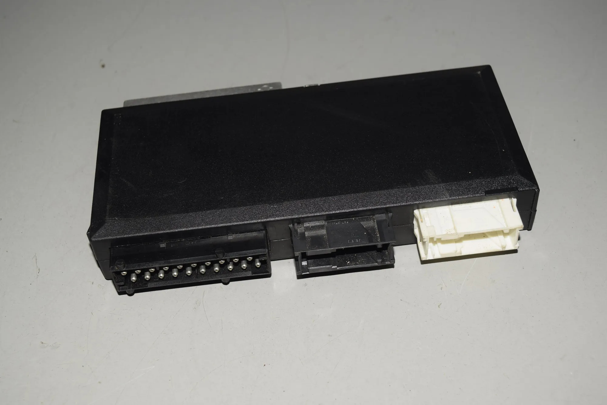 Comfort Control Unit – OEM 8371128 · BMW 5 (E39) BMW 5 (E39) 528 i 2000