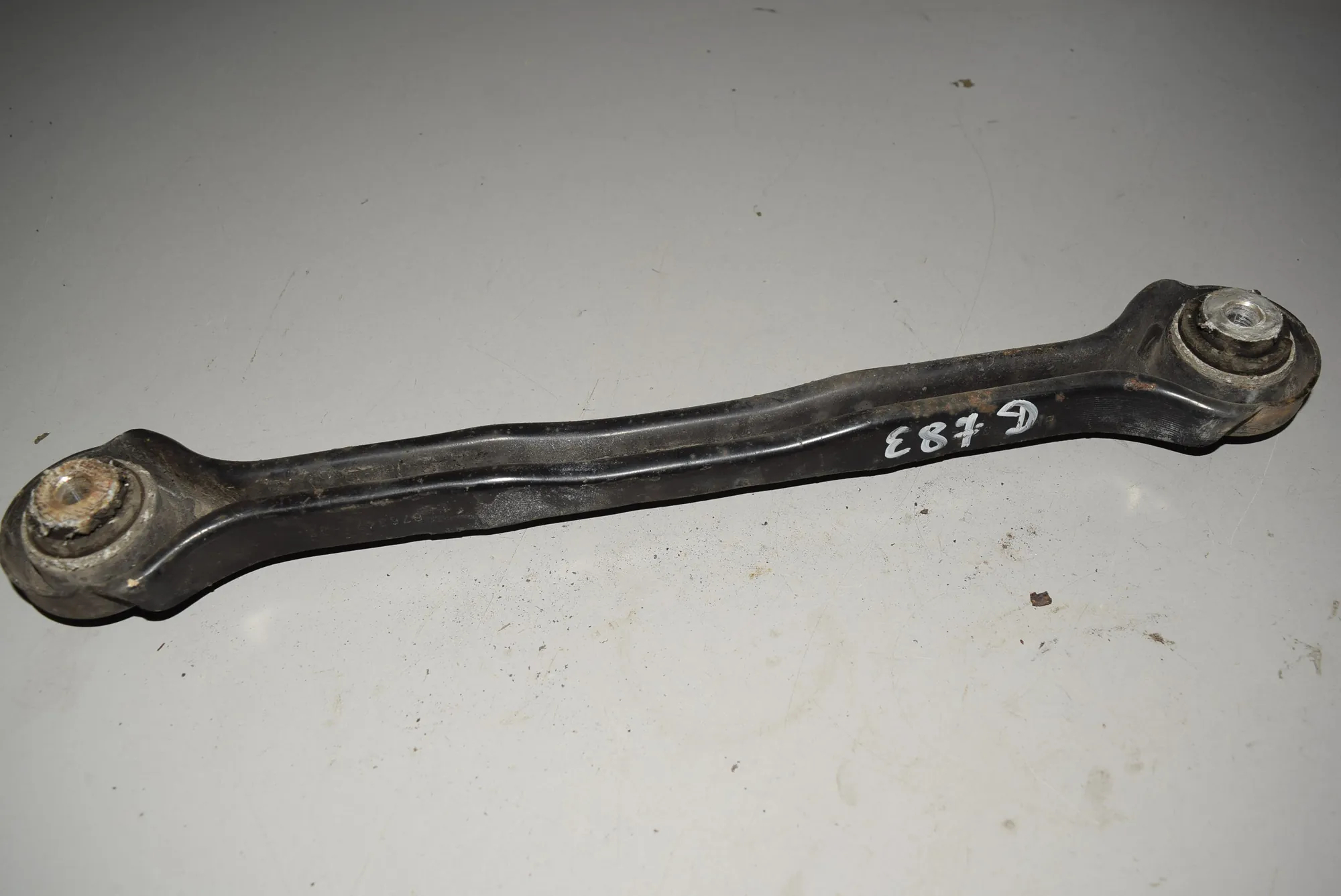 Rear Right Control Arm · BMW 1 (E87) BMW 1 (E87) 120 d 2005