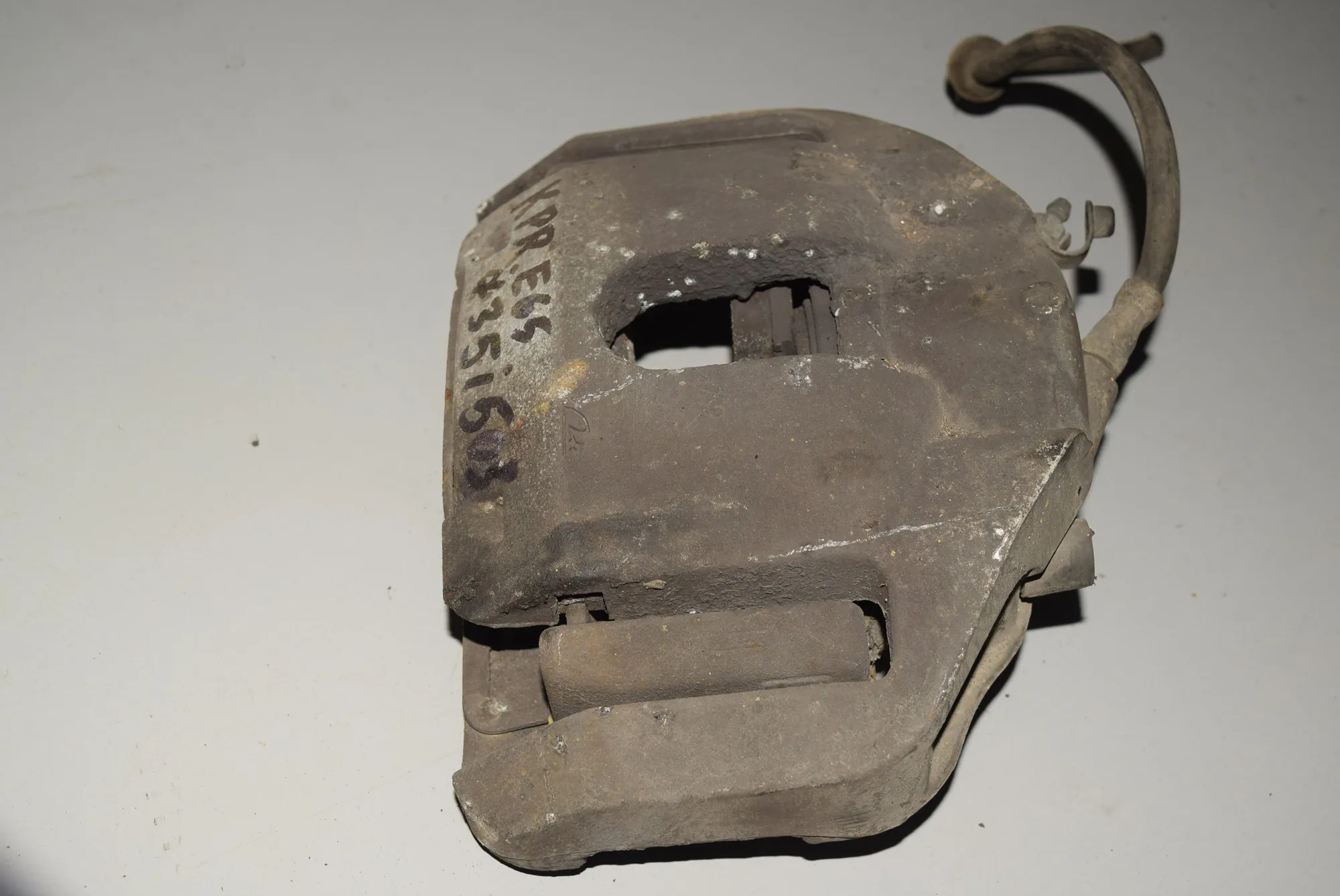 Front Left Brake Caliper · BMW 7 (E65, E66, E67) BMW 7 (E65, E66, E67) 735 i, Li 2002 – 2