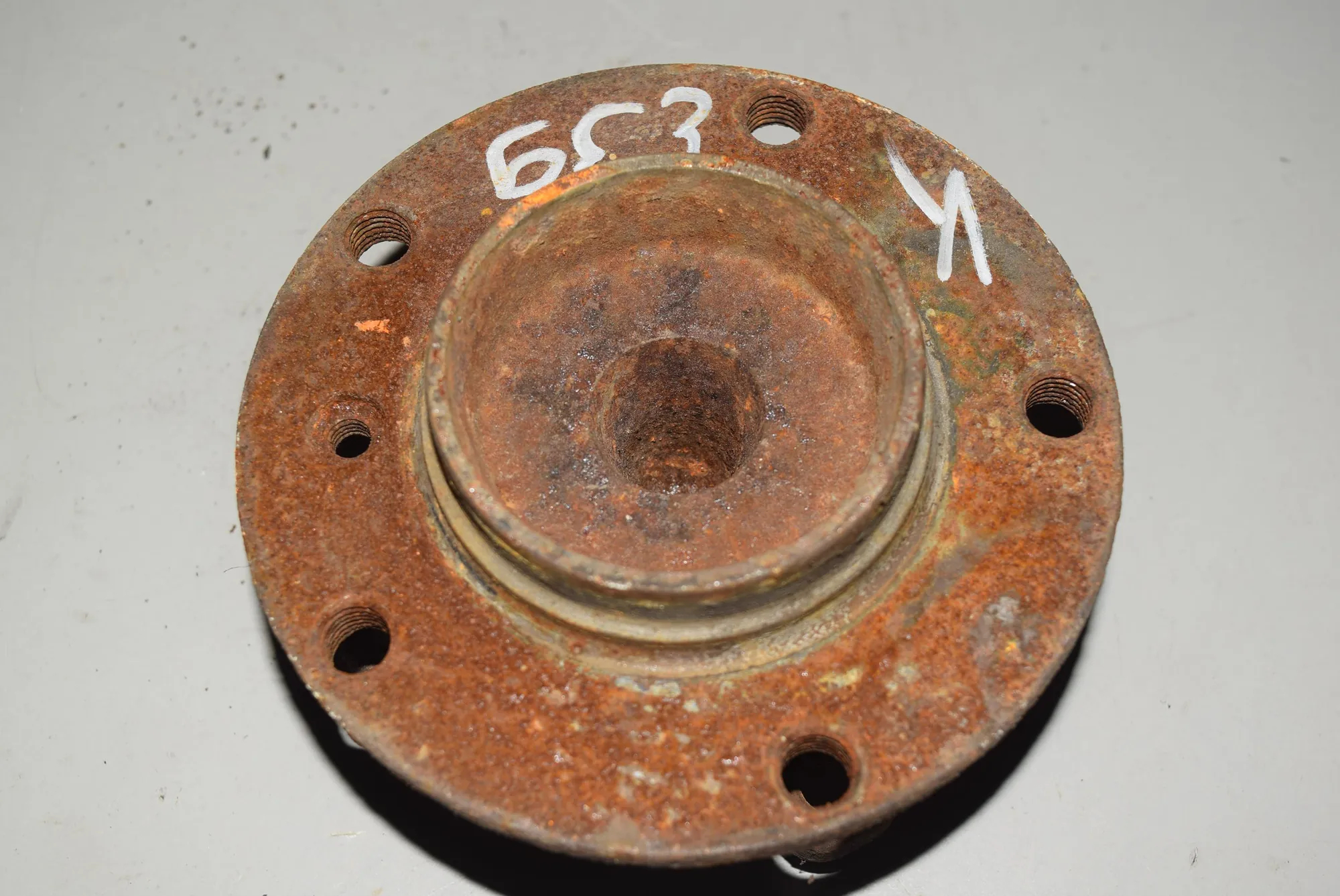 Front Left Wheel Bearing · BMW 5 (E39) BMW 5 (E39) 530 d 1999