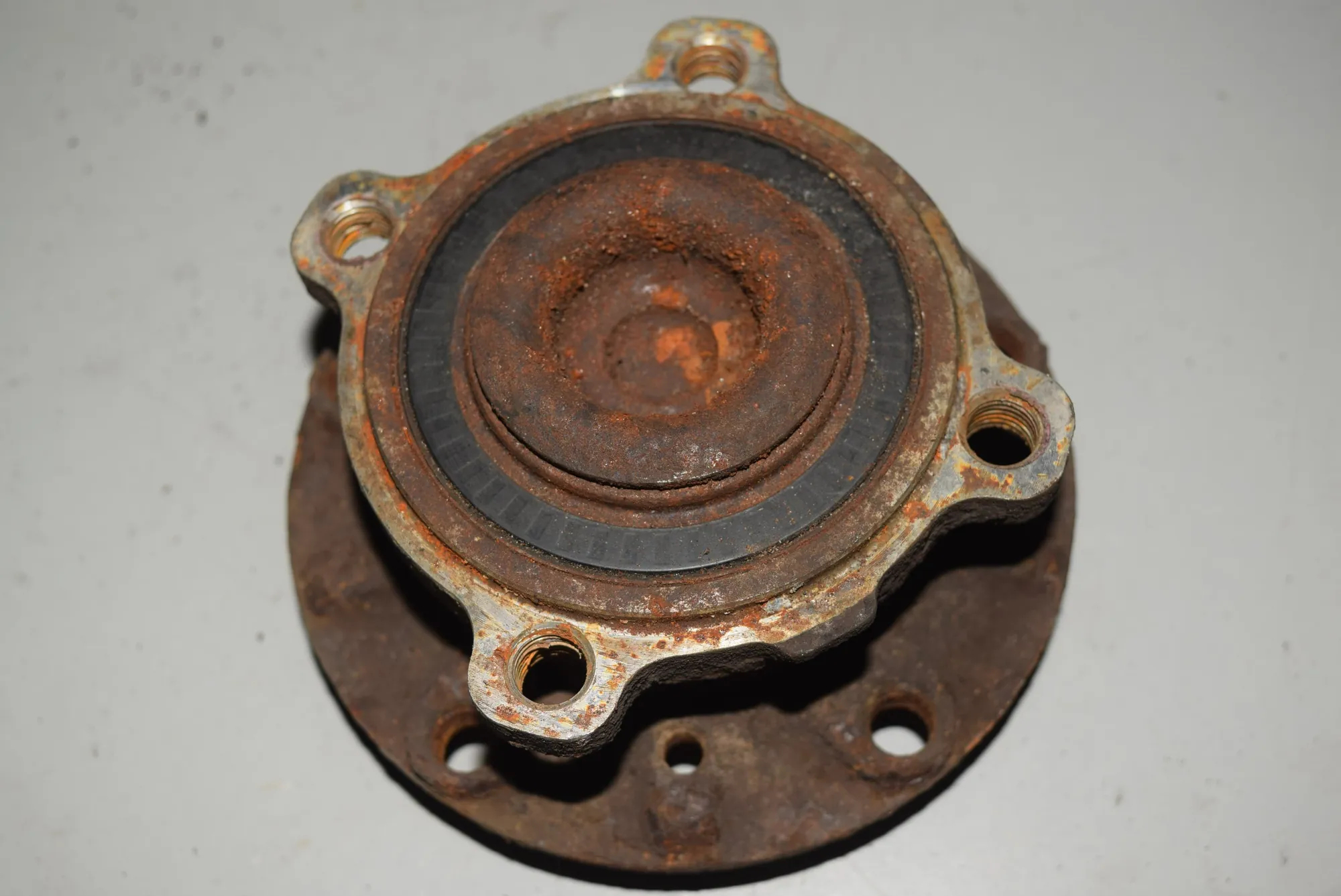 Front Left Wheel Bearing · BMW 5 (E39) BMW 5 (E39) 530 d 1999 – 2