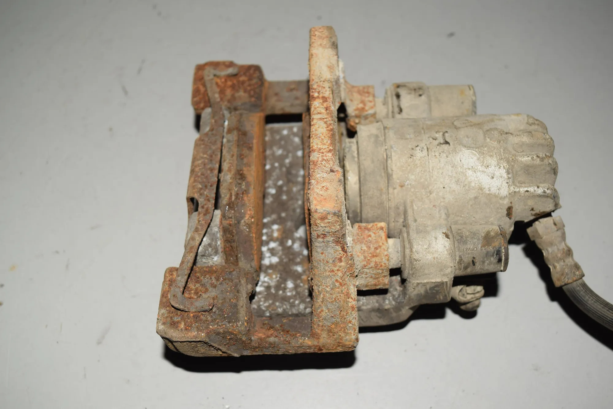 Rear Left Brake Caliper · BMW 5 (E39) BMW 5 (E39) 530 d 2000 – 2