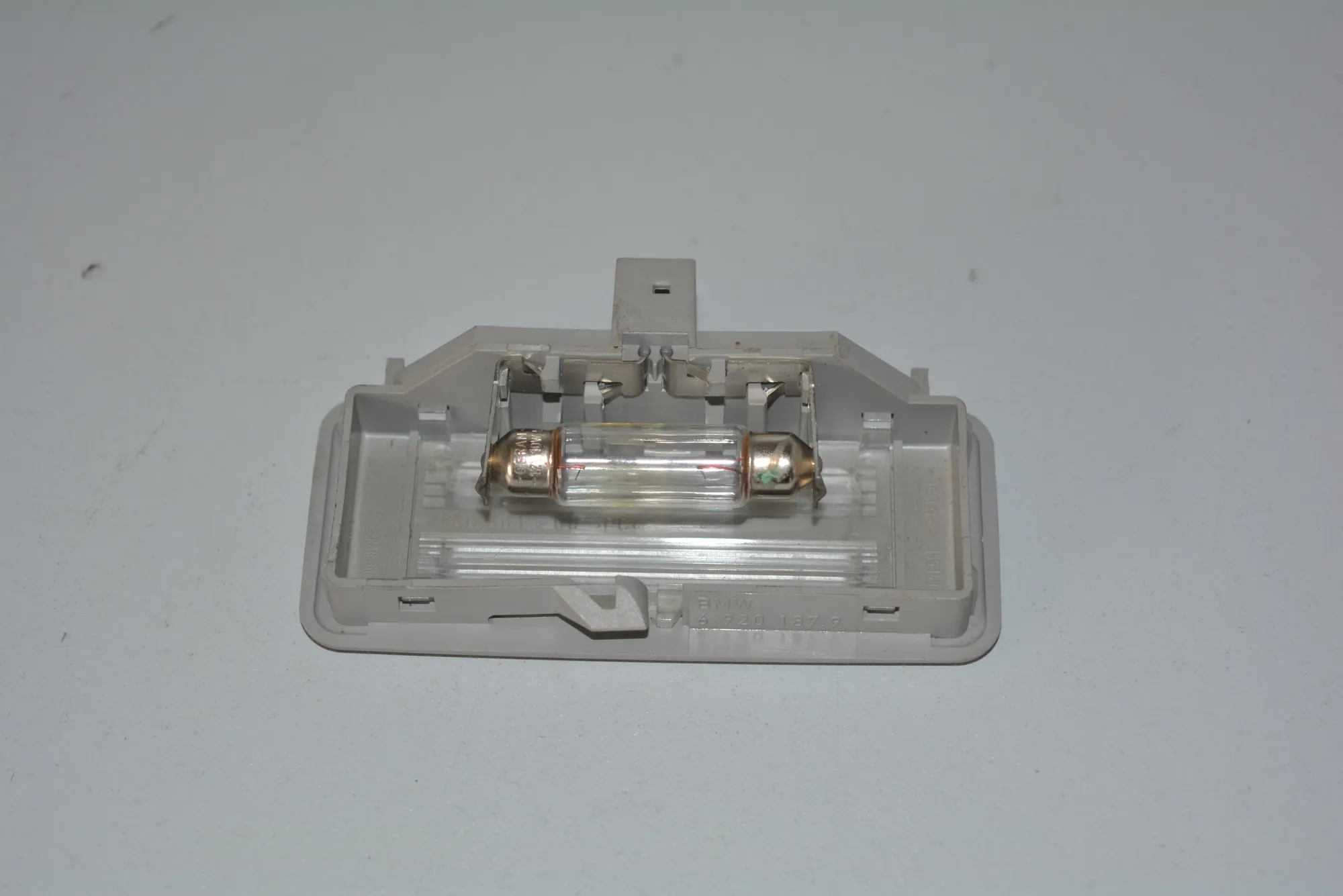 Interior Lighting – OEM 6920187 · BMW 3 (E90) BMW 3 (E90) 2005 – 4