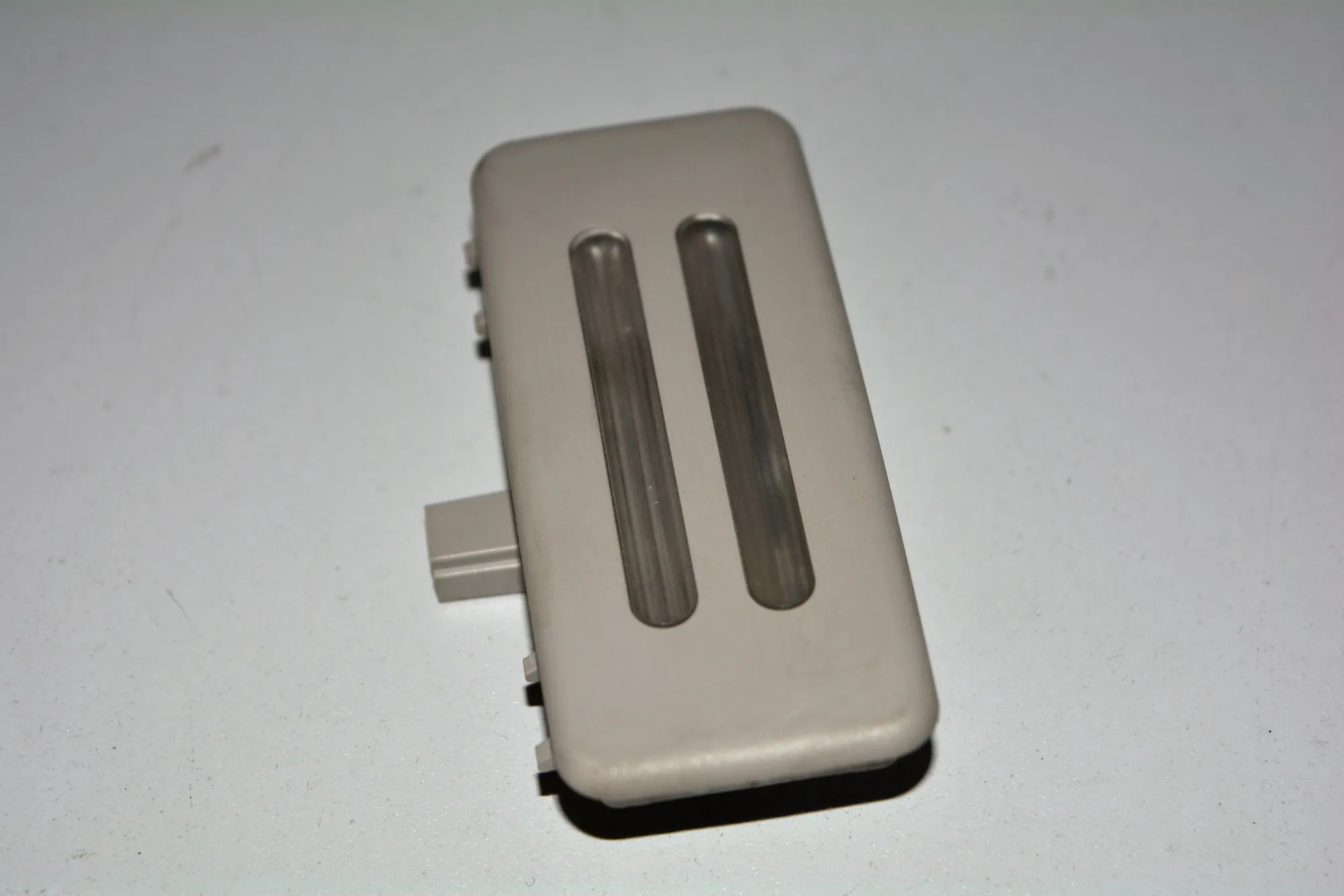 Interior Lighting – OEM 6920187 · BMW 3 (E90) BMW 3 (E90) 2005