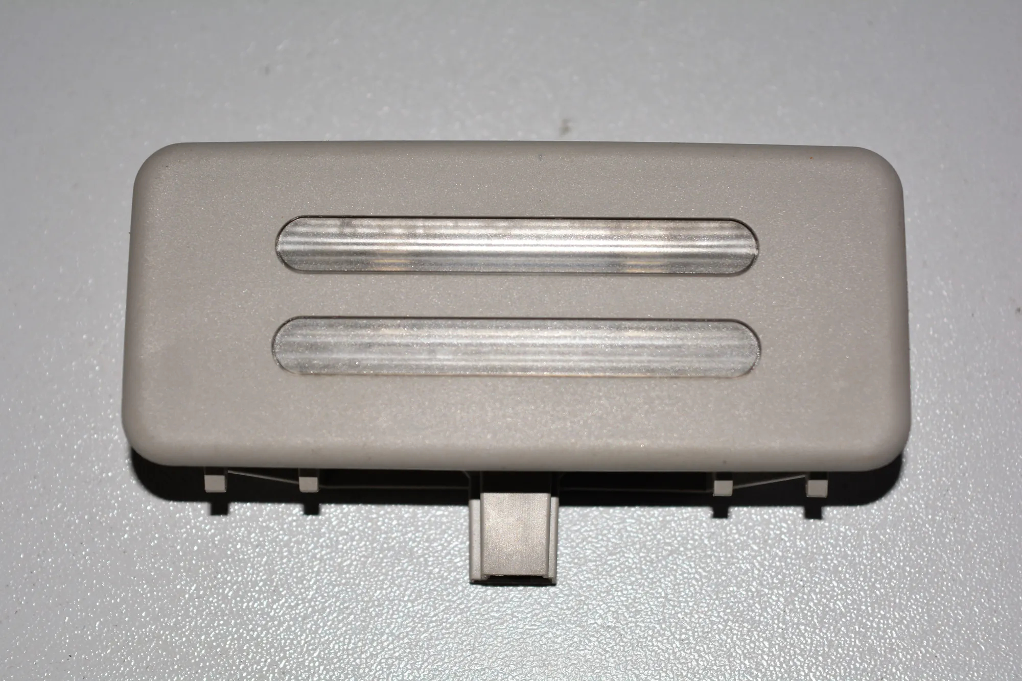 Interior Lighting – OEM 6920187 · BMW 3 (E90) BMW 3 (E90) 2005