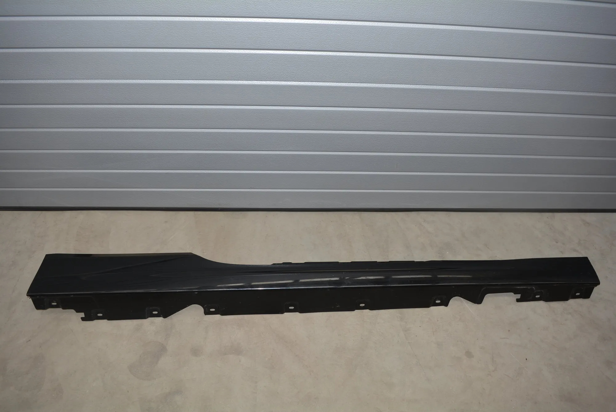 Right Side Plastic Sideskirt Cover – OEM 22339910 · BMW 6 Coupe (F13) BMW 6 Coupe (F13) 2011 – 4