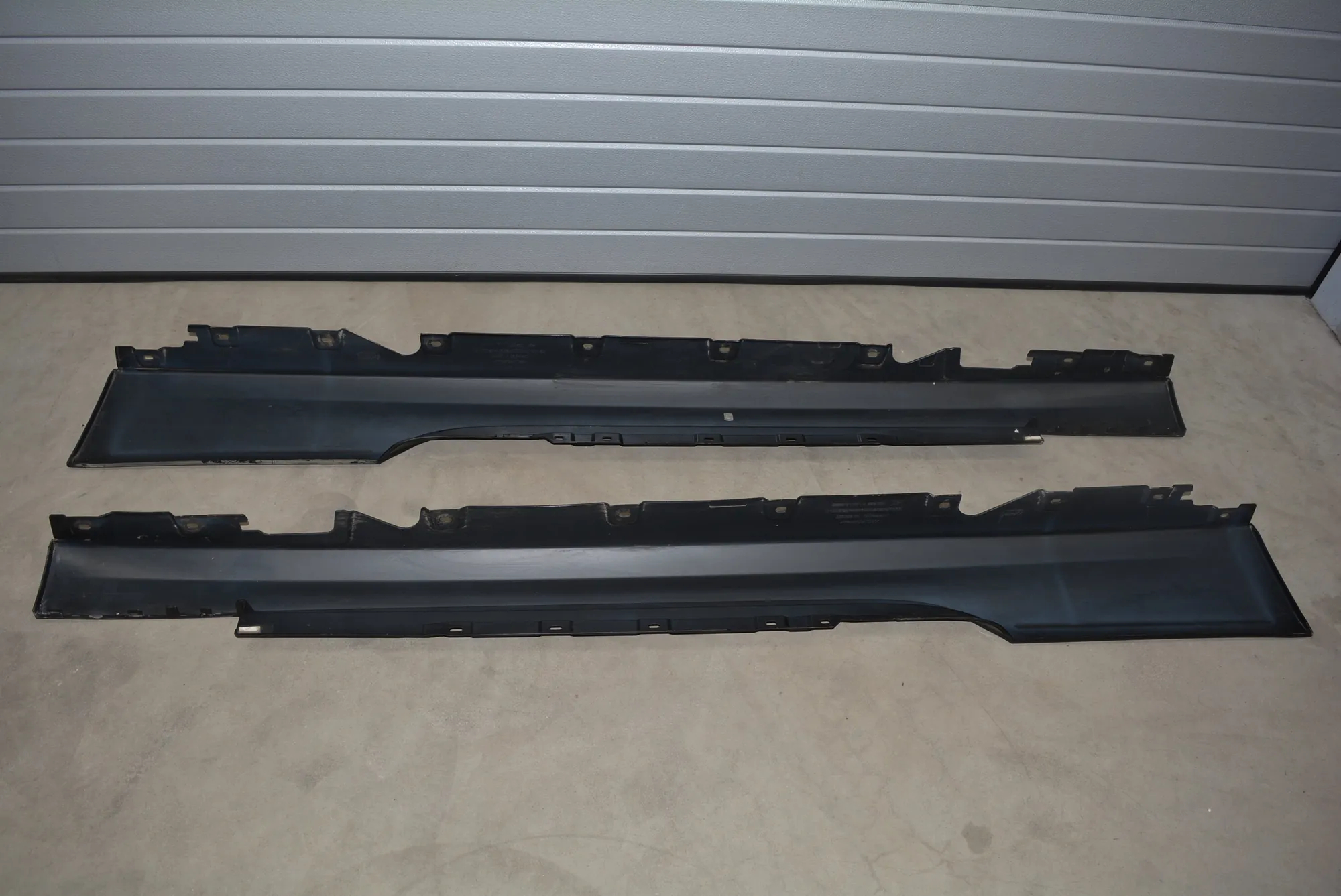 Right Side Plastic Sideskirt Cover – OEM 22339910 · BMW 6 Coupe (F13) BMW 6 Coupe (F13) 2011 – 3