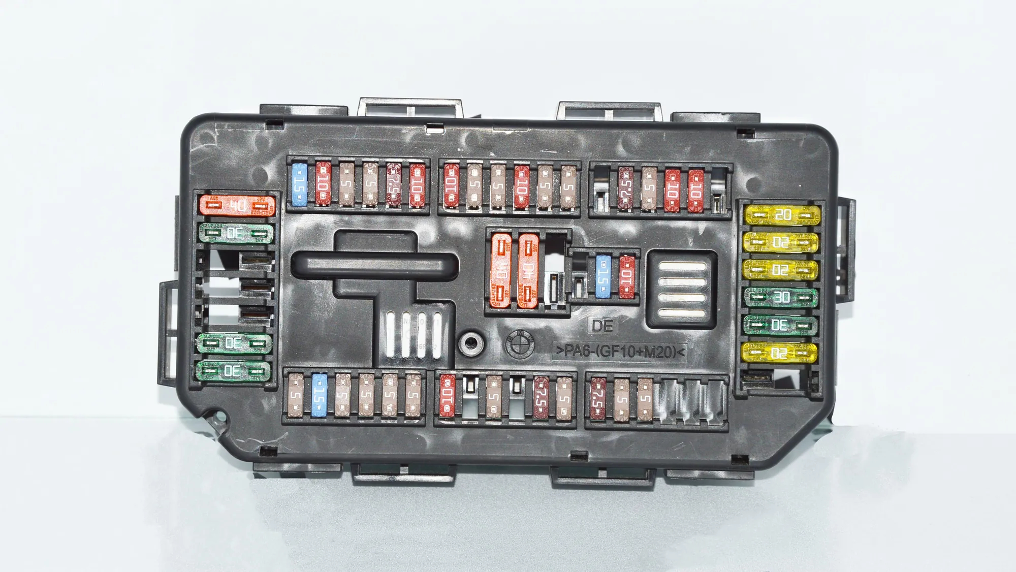 Fuse Box – OEM 9224879 · BMW 1 (F20) BMW 1 (F20) 116 d 2012