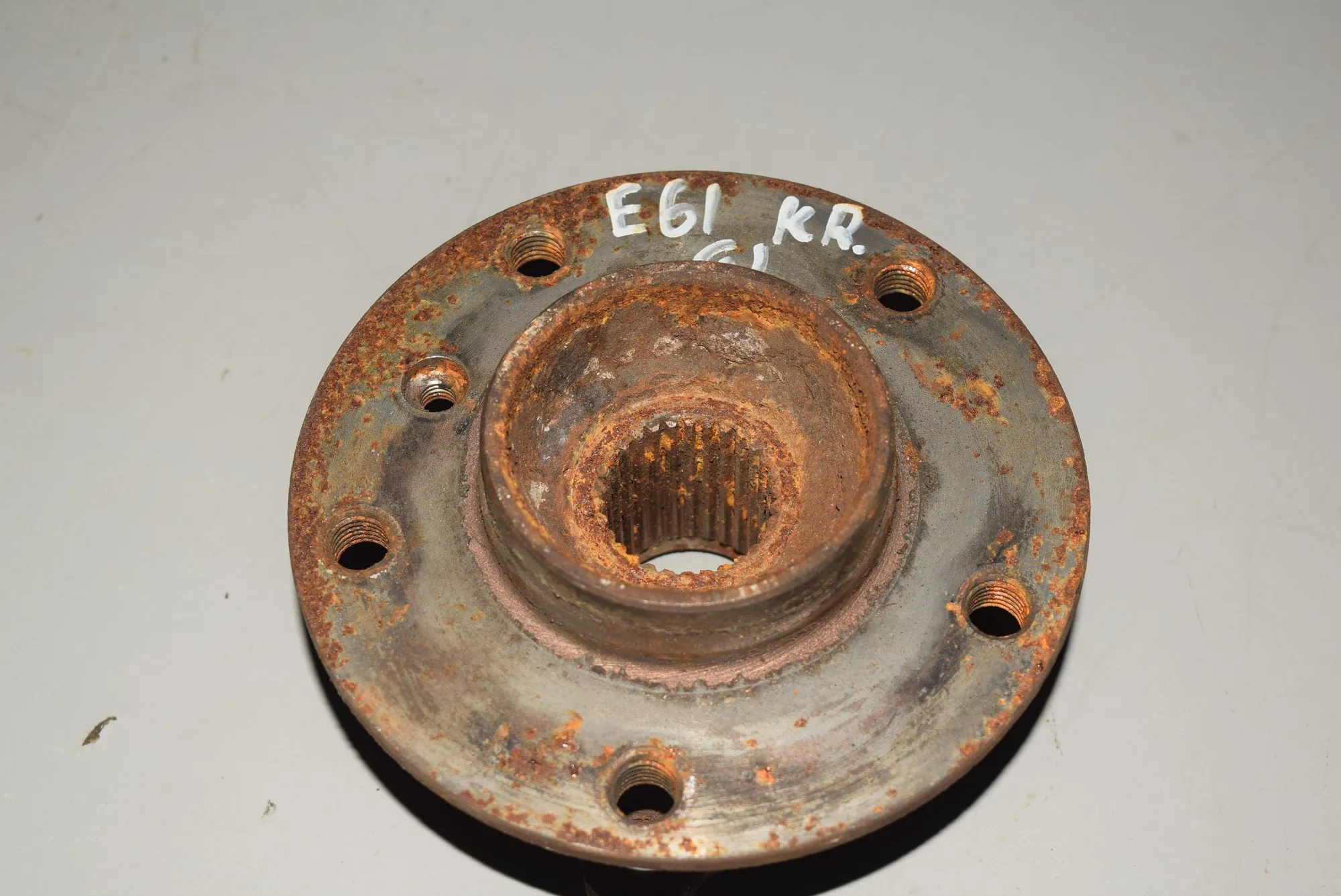 Rear Left Wheel Bearing · BMW 5 Touring (E61) BMW 5 Touring (E61) 2005