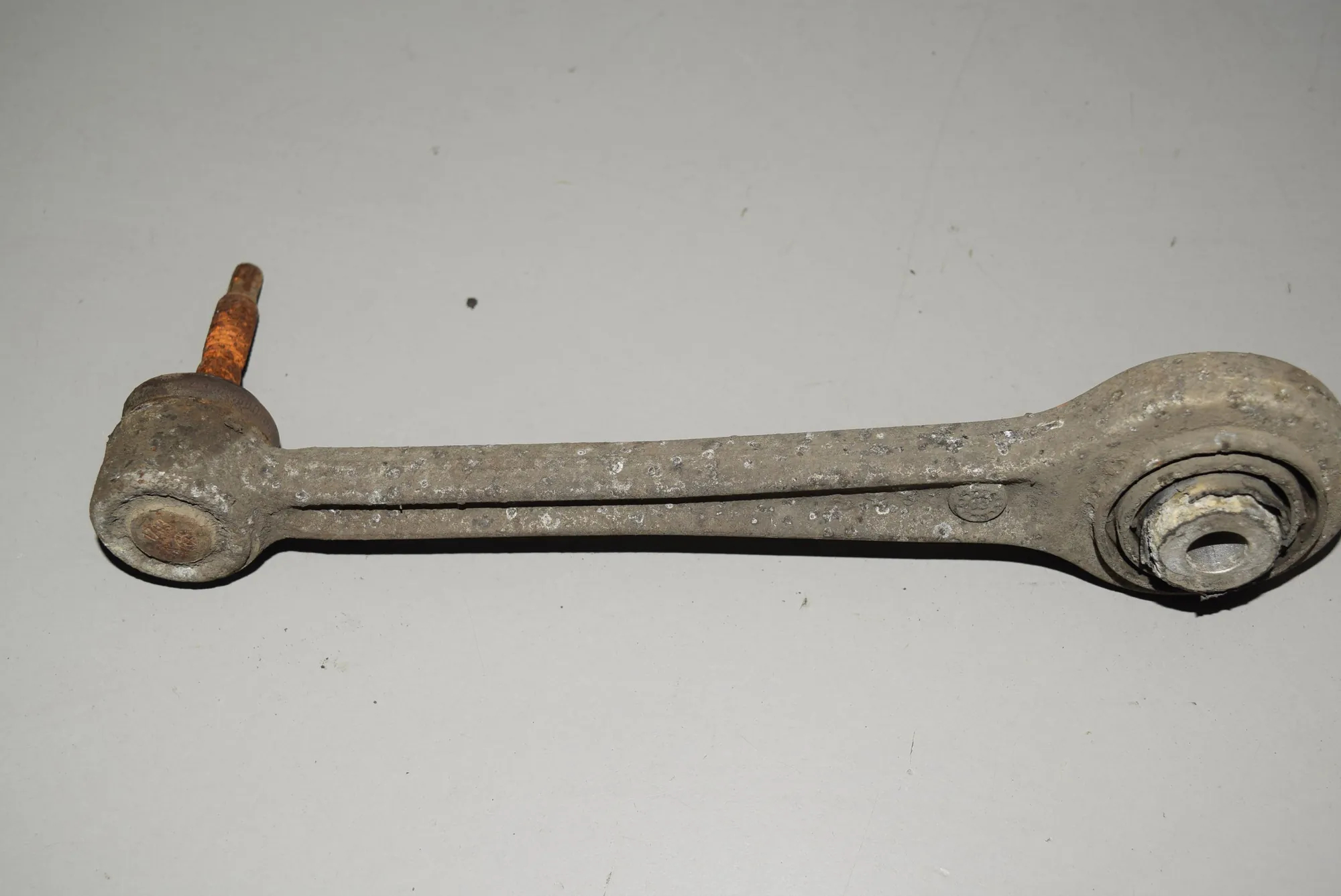 Rear Left Control Arm · BMW X5 (E53) BMW X5 (E53) 4.4 i 2001
