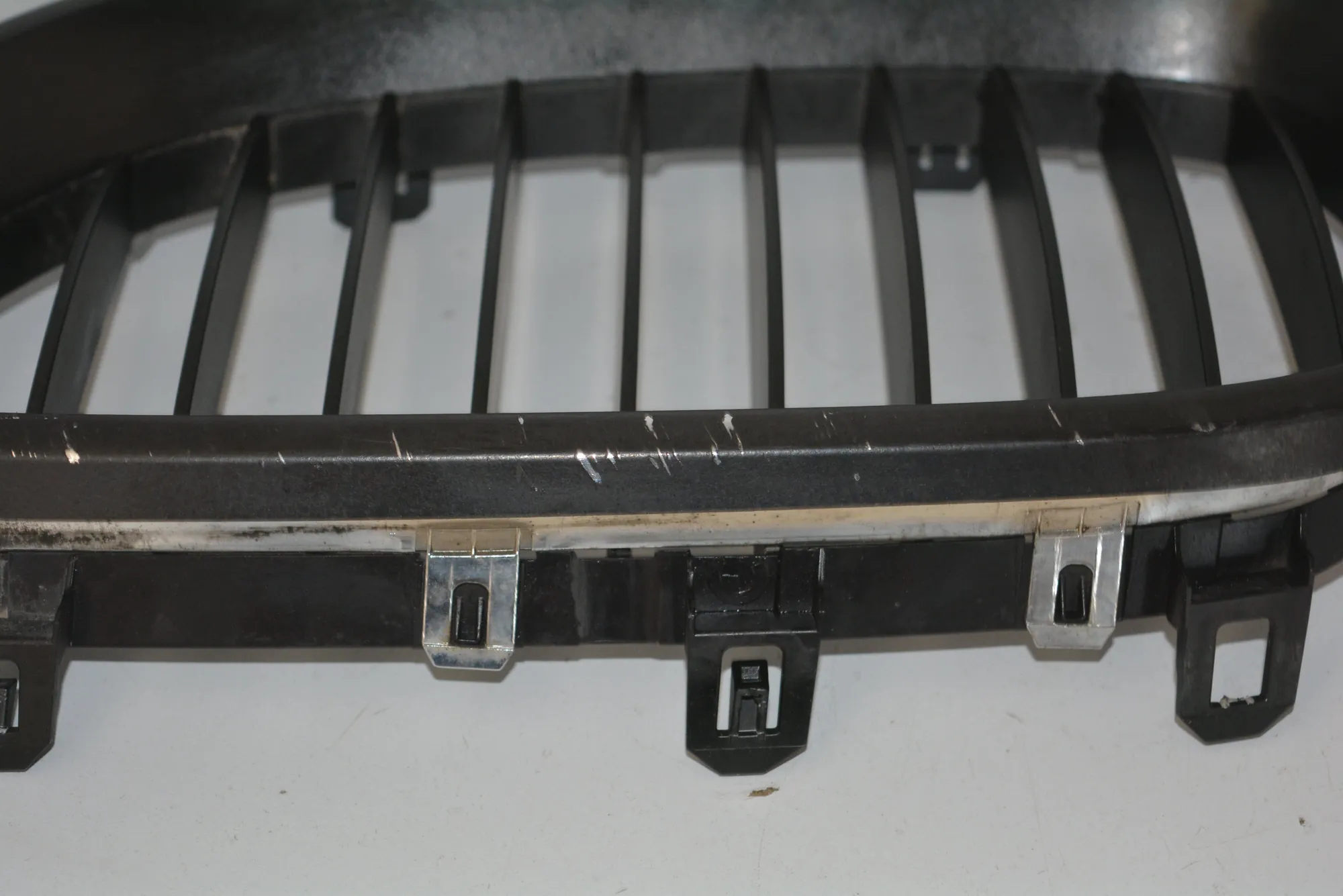 Front Left Grill · BMW 5 (E60) 520 d 2009 – 4