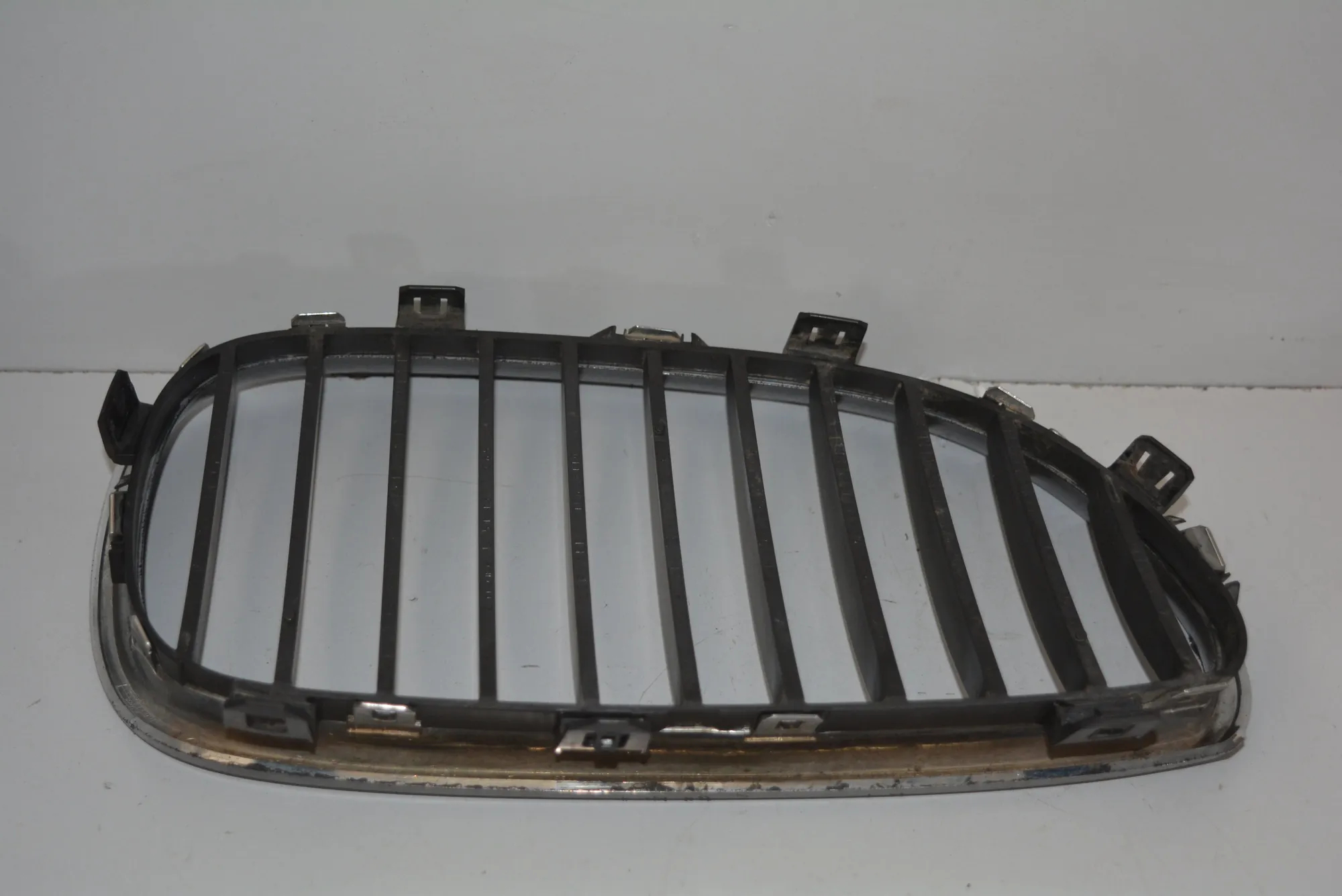 Front Left Grill · BMW 5 (E60) 520 d 2009 – 7
