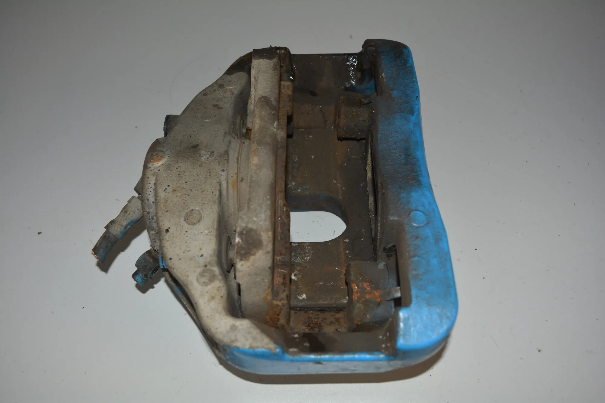 Front Right Brake Caliper · BMW 5 (E60) 520 d 2009 – 3