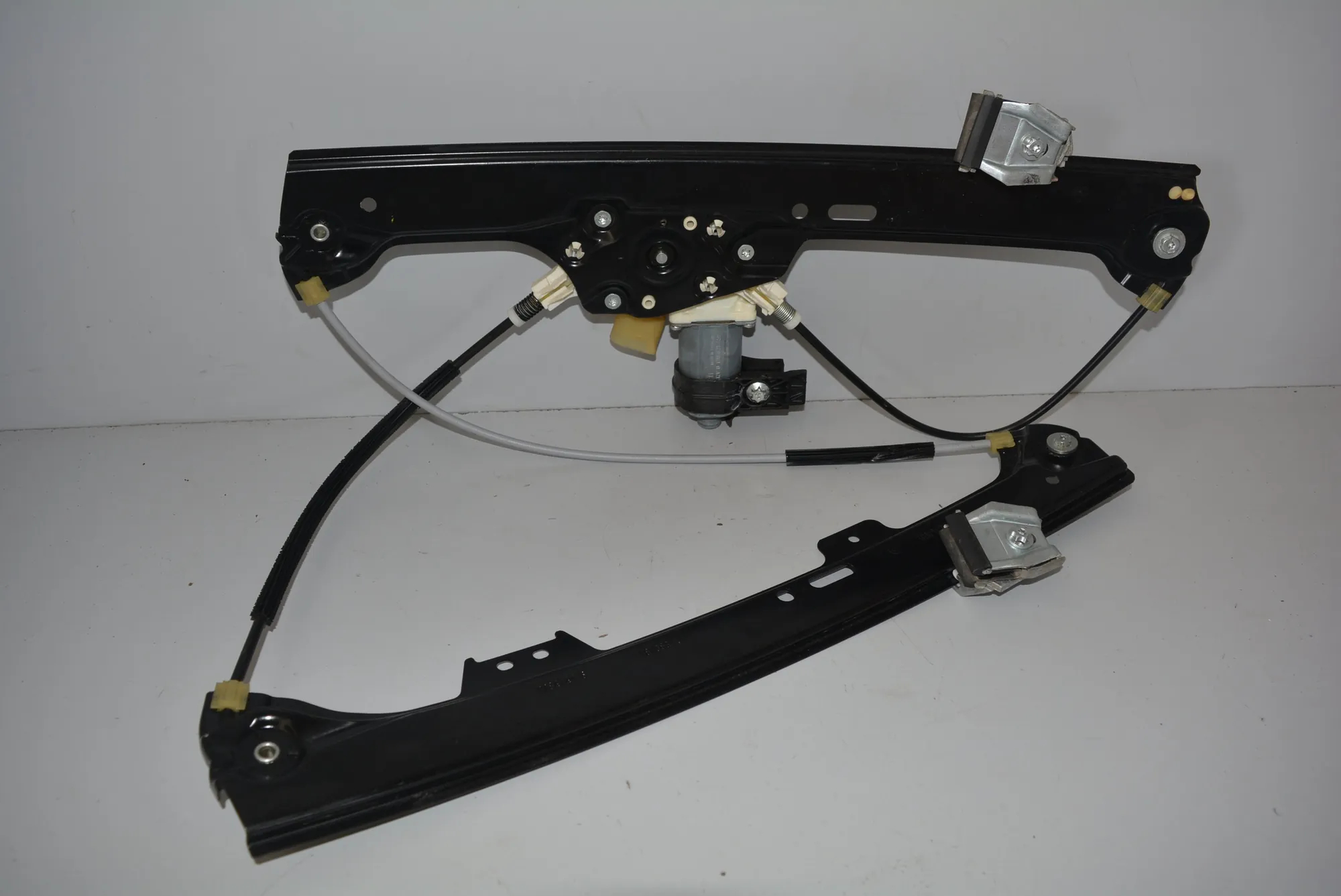 Front Left Door Window Regulator – OEM 7184383 · BMW 5 (E60) 520 d 2009 – 2