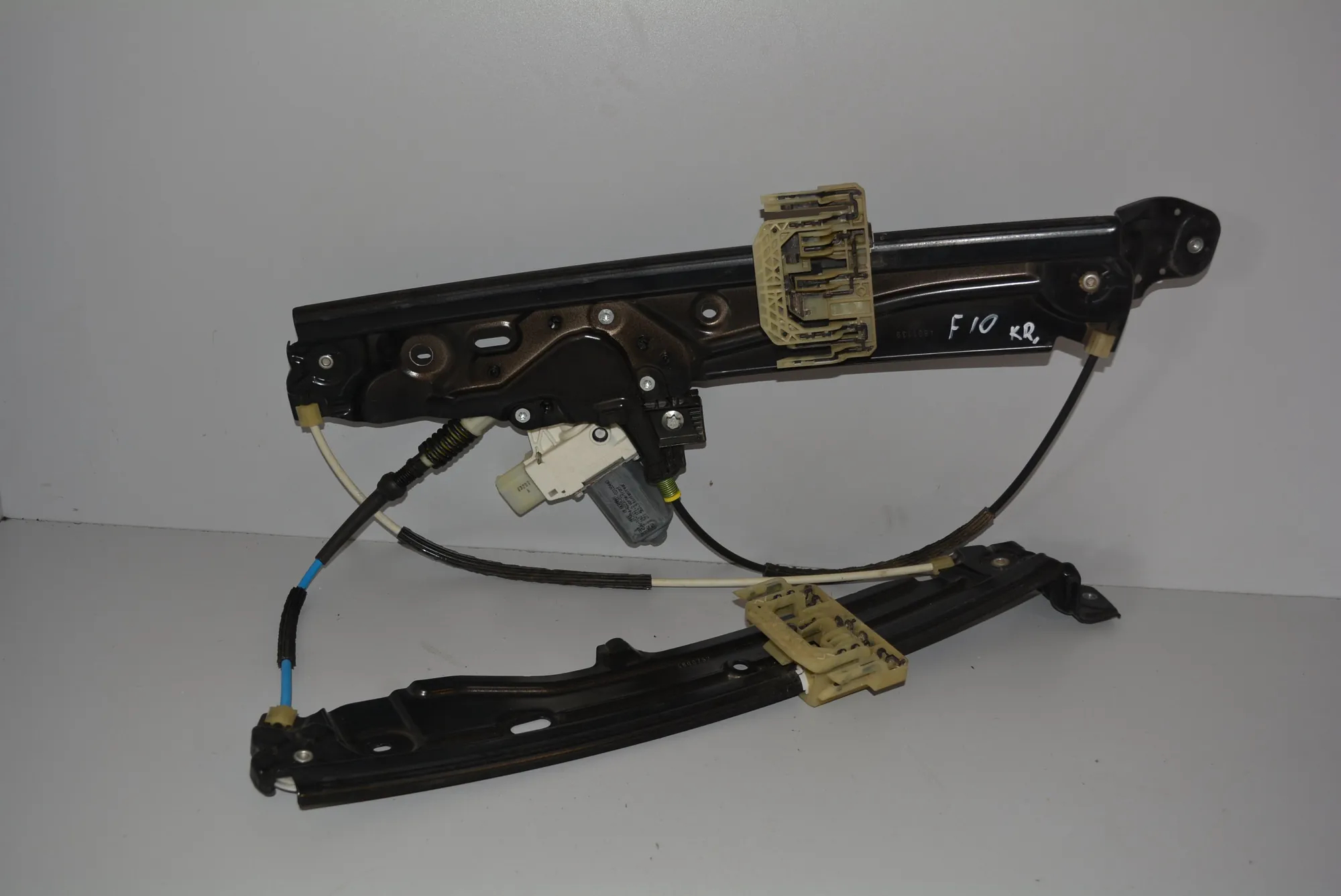 Front Left Door Window Regulator – OEM 7182131 · BMW 5 (F10) BMW 5 (F10) 2013