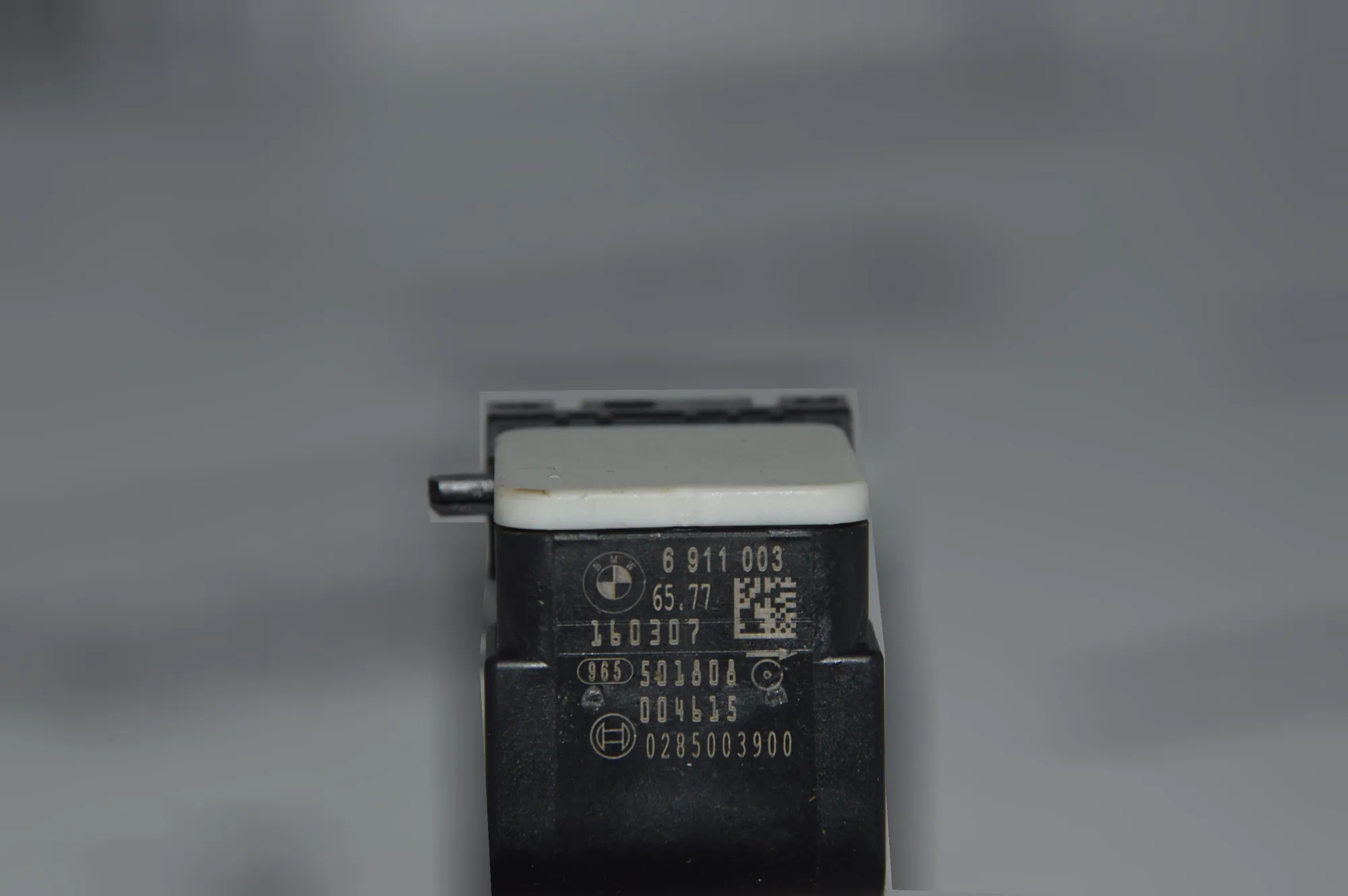 Left Side Impact Sensor – OEM 6911003 · BMW 3 Touring (E91) 325 i 2007 – 3