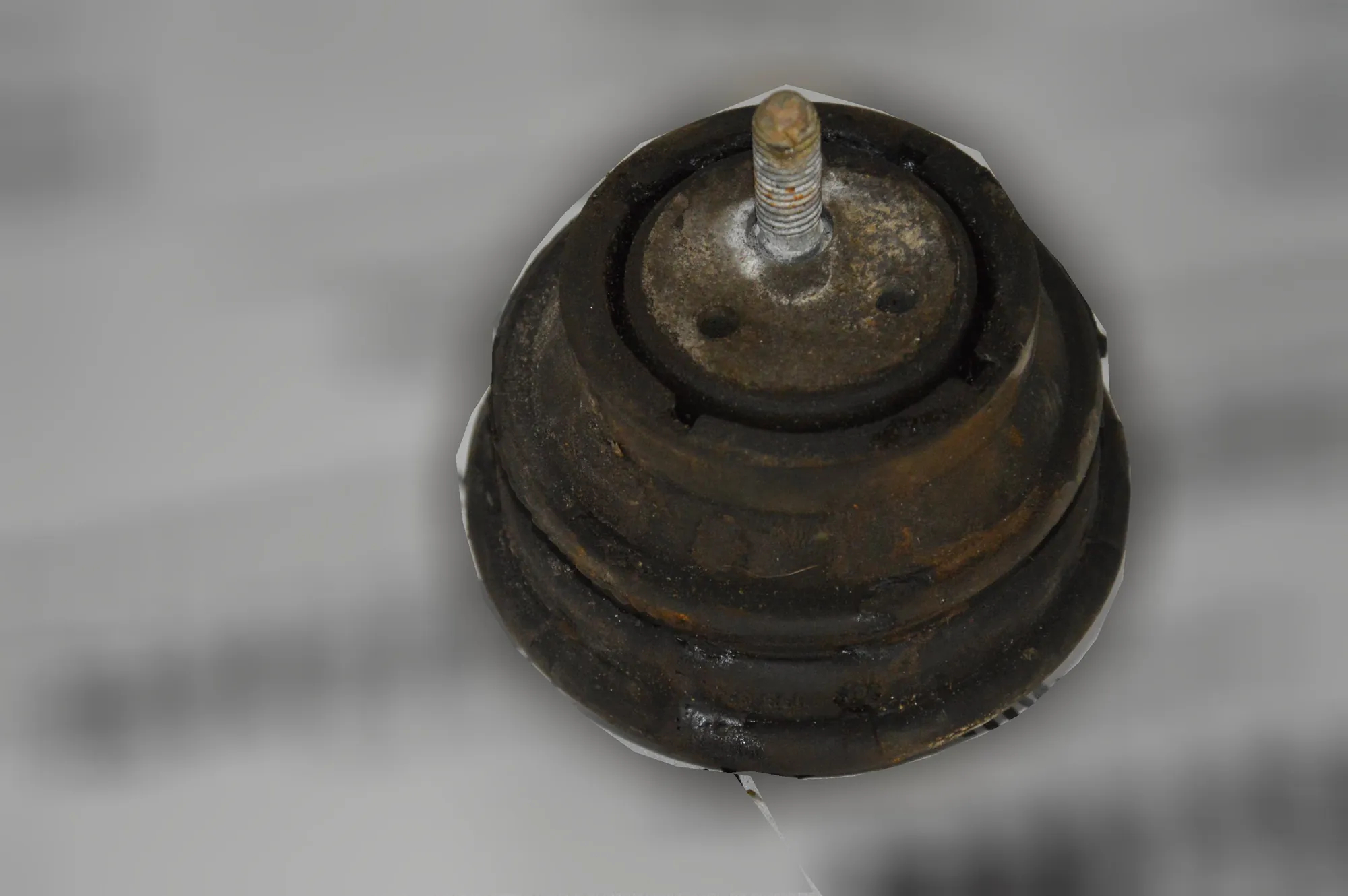 Left Side Engine Mount – OEM 6754608 · BMW 5 Touring (E39) BMW 5 Touring (E39) 2001 – 3