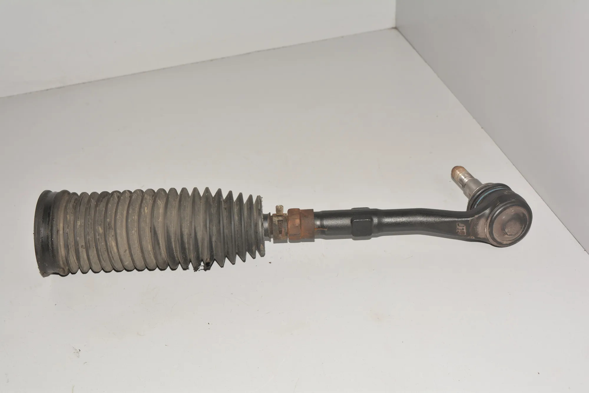 Left Side Steering Tie Rod · BMW 7 (E65, E66, E67) 735 i, Li 2001 – 2