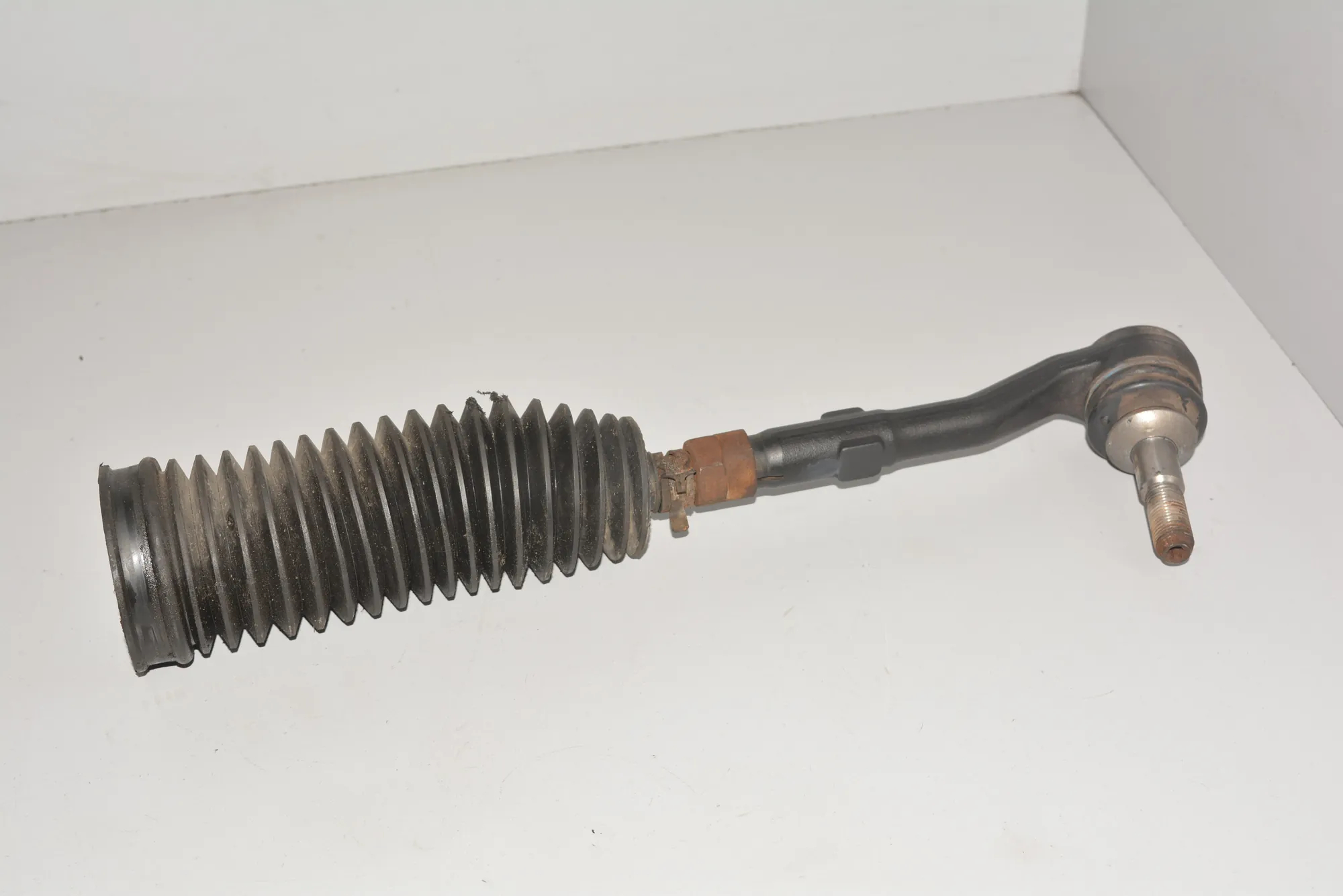 Left Side Steering Tie Rod · BMW 7 (E65, E66, E67) 735 i, Li 2001