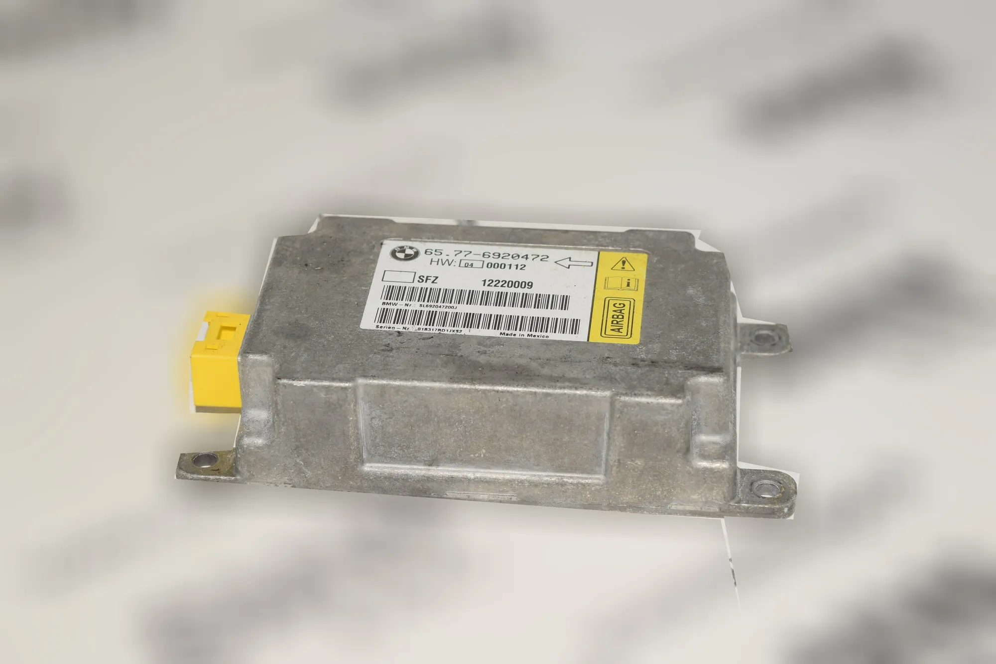 SRS Control Unit – OEM 6920472 · BMW 7 (E65, E66, E67) 735 i, Li 2001 – 2