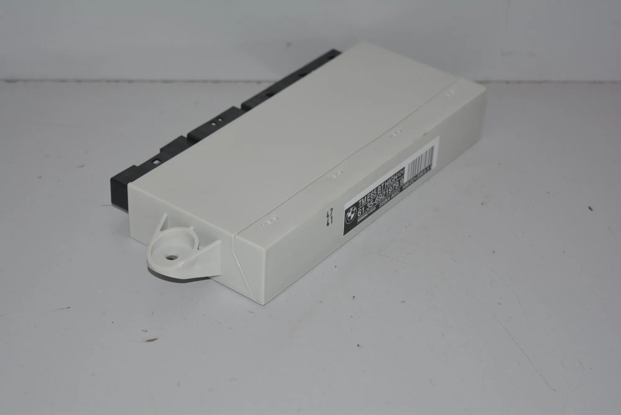 Front Right Door Control Unit – OEM 6921979 · BMW 7 (E65, E66, E67) 735 i, Li 2001 – 4