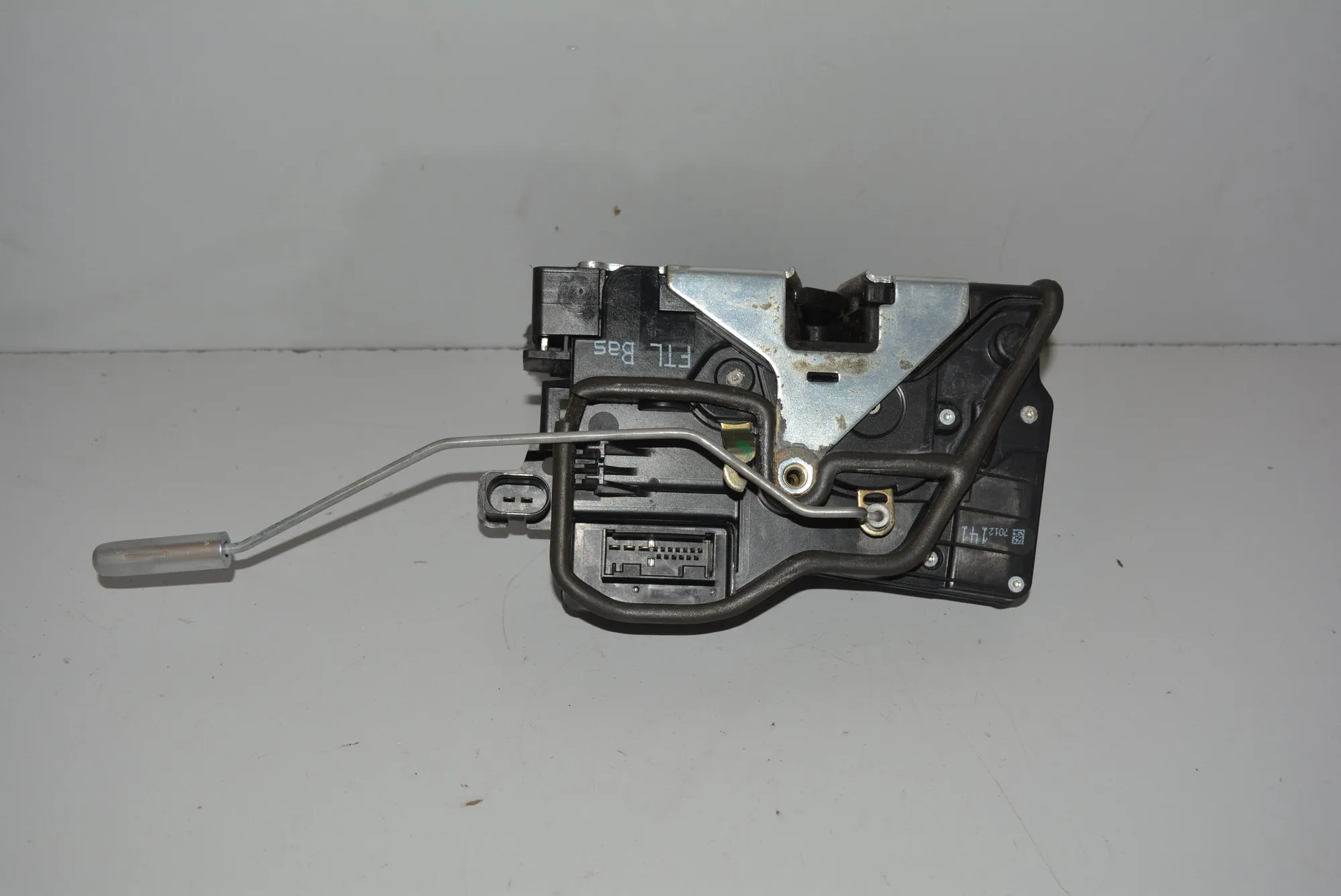 Front Left Door Control Unit – OEM 7012141 · BMW 7 (E65, E66, E67) 735 i, Li 2001 – 4