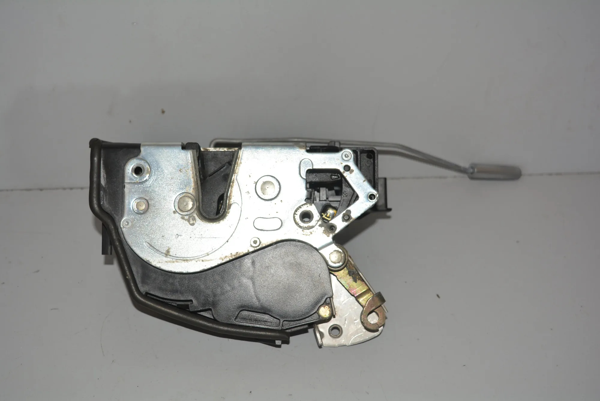 Front Left Door Control Unit – OEM 7012141 · BMW 7 (E65, E66, E67) 735 i, Li 2001