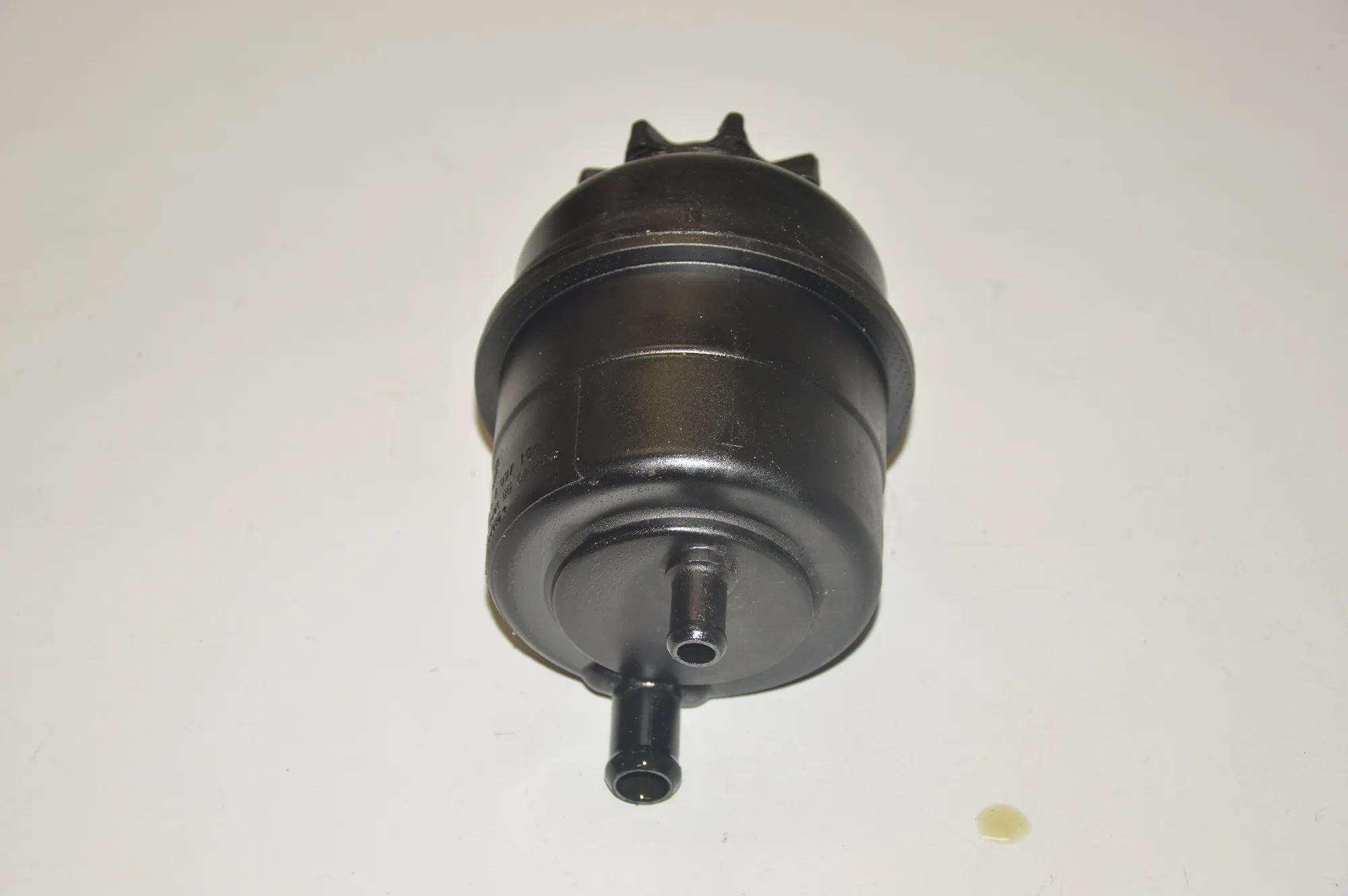 Power Steering Pump Tank – OEM 1097164 · BMW 5 Touring (E61) 525 i 2004 – 2