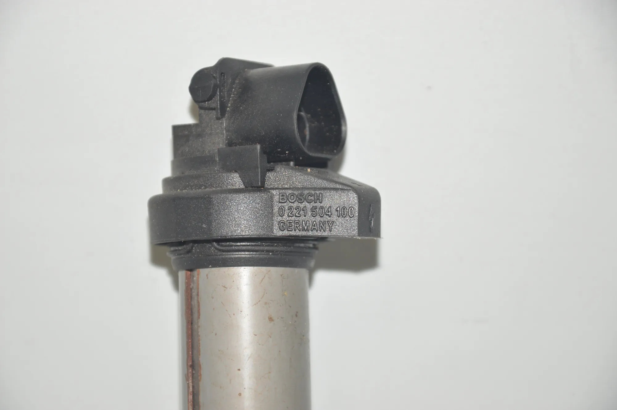 High Voltage Ignition Coil – OEM 0221504100 · BMW 5 Touring (E61) 525 i 2004 – 3