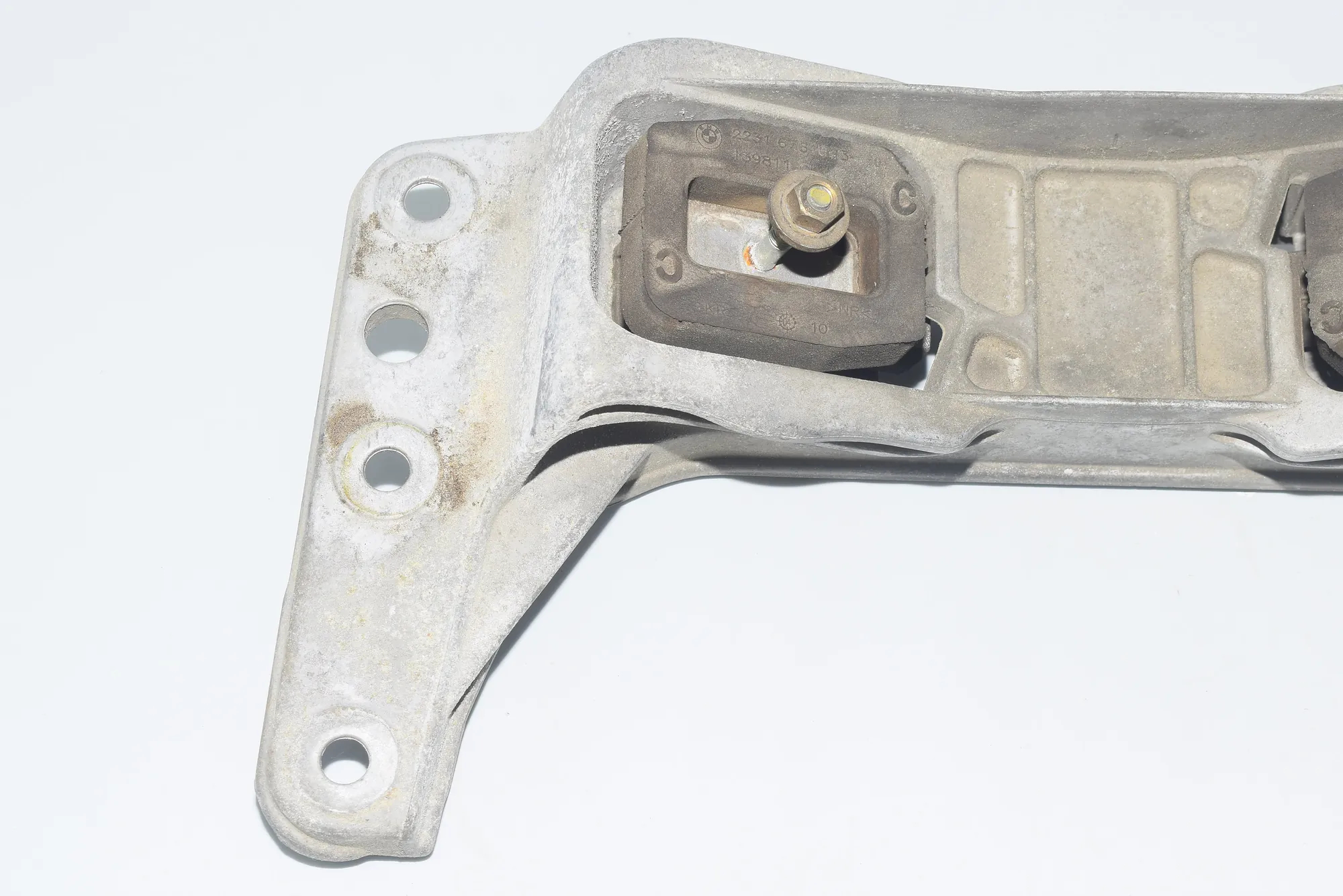 Gearbox Support Mount Bracket – OEM 6761102 · BMW 5 Touring (E61) 525 i 2004 – 3
