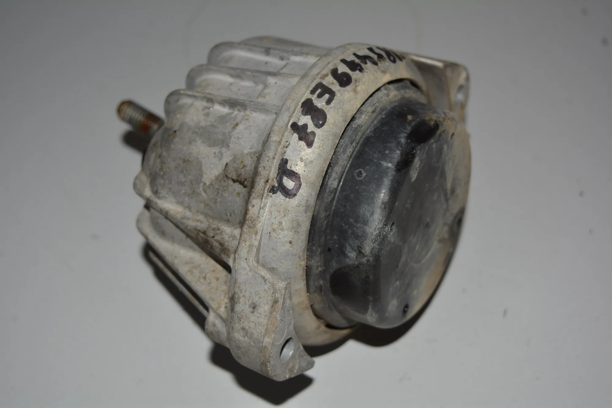 Right Side Engine Mount – OEM 1398111 · BMW 1 (E87) 118 d 2010 – 2