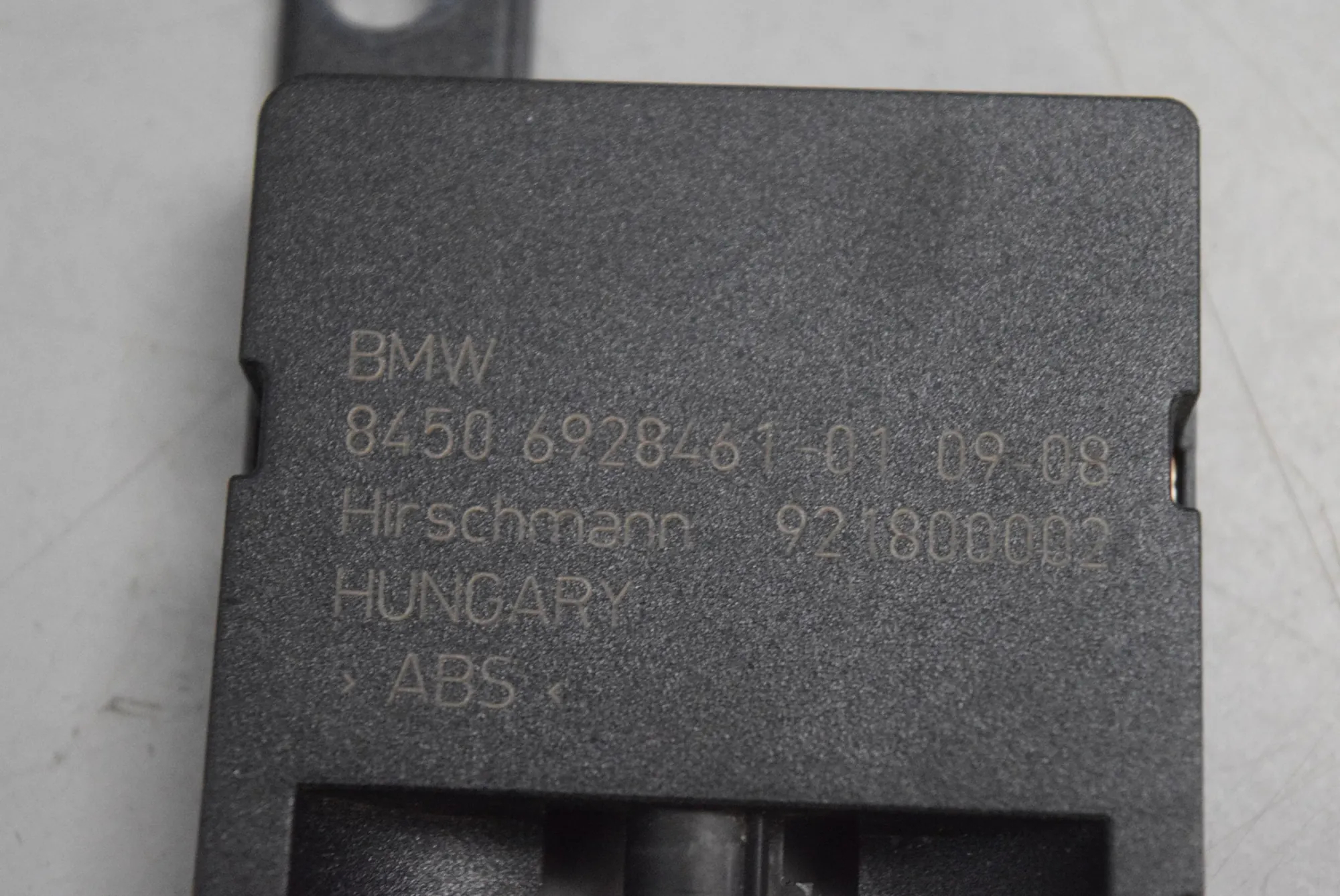 Antenna – OEM 6928461 · BMW 5 Touring (E61) 525 d xDrive 2008 – 4