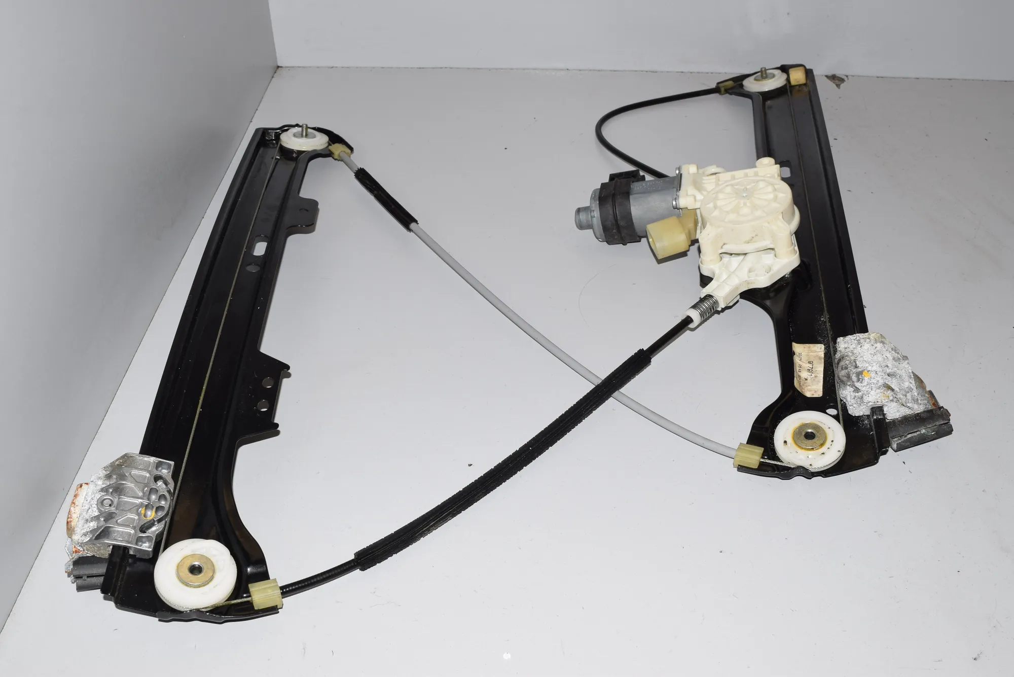 Front Left Door Window Regulator – OEM 718474171843836981141 · BMW 5 Touring (E61) 525 d xDrive 2008