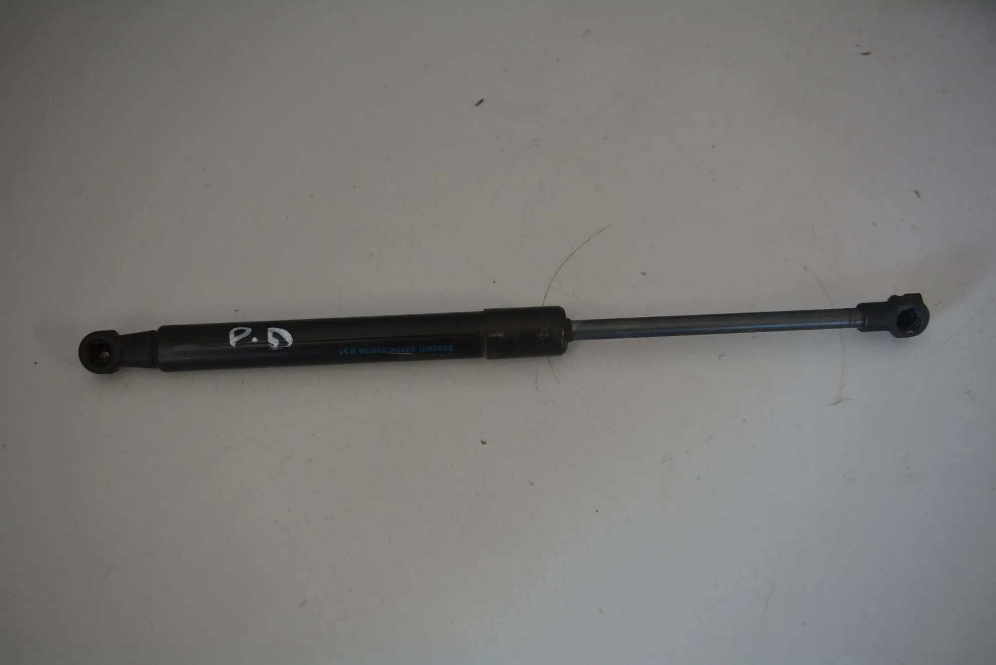 Front Right Bonnet Strut – OEM 7008745 · BMW 5 Touring (E61) 530 d 2008