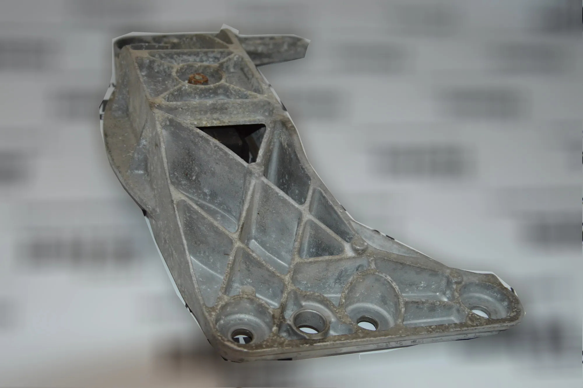 Gearbox Support Mount Bracket – OEM 6761106 · BMW 5 Touring (E61) 530 d 2008 – 5