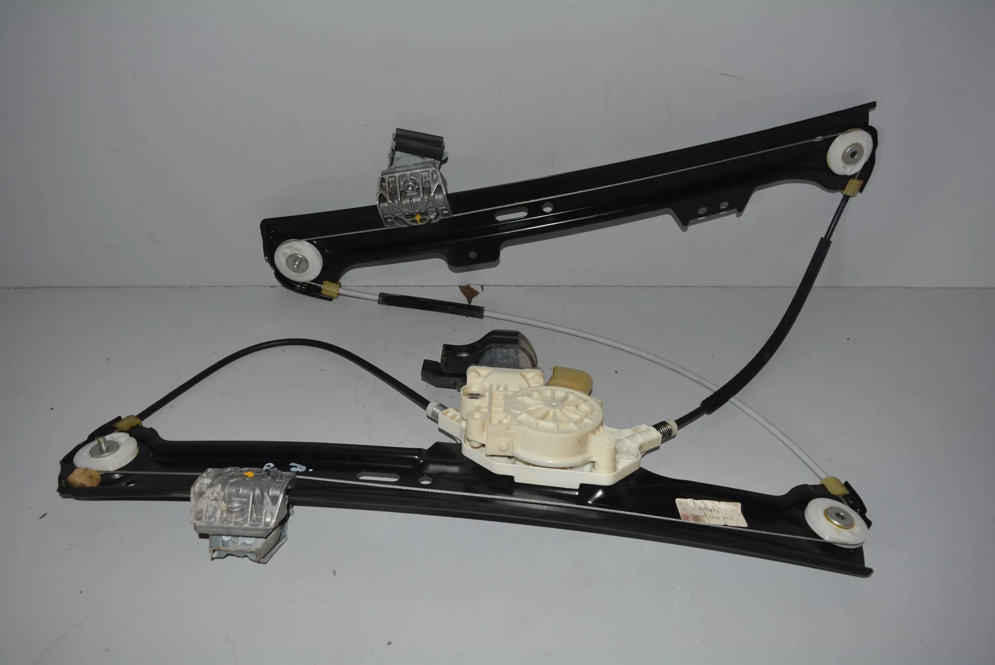 Front Right Door Window Regulator – OEM 7184384 · BMW 5 Touring (E61) 530 d 2008 – 3