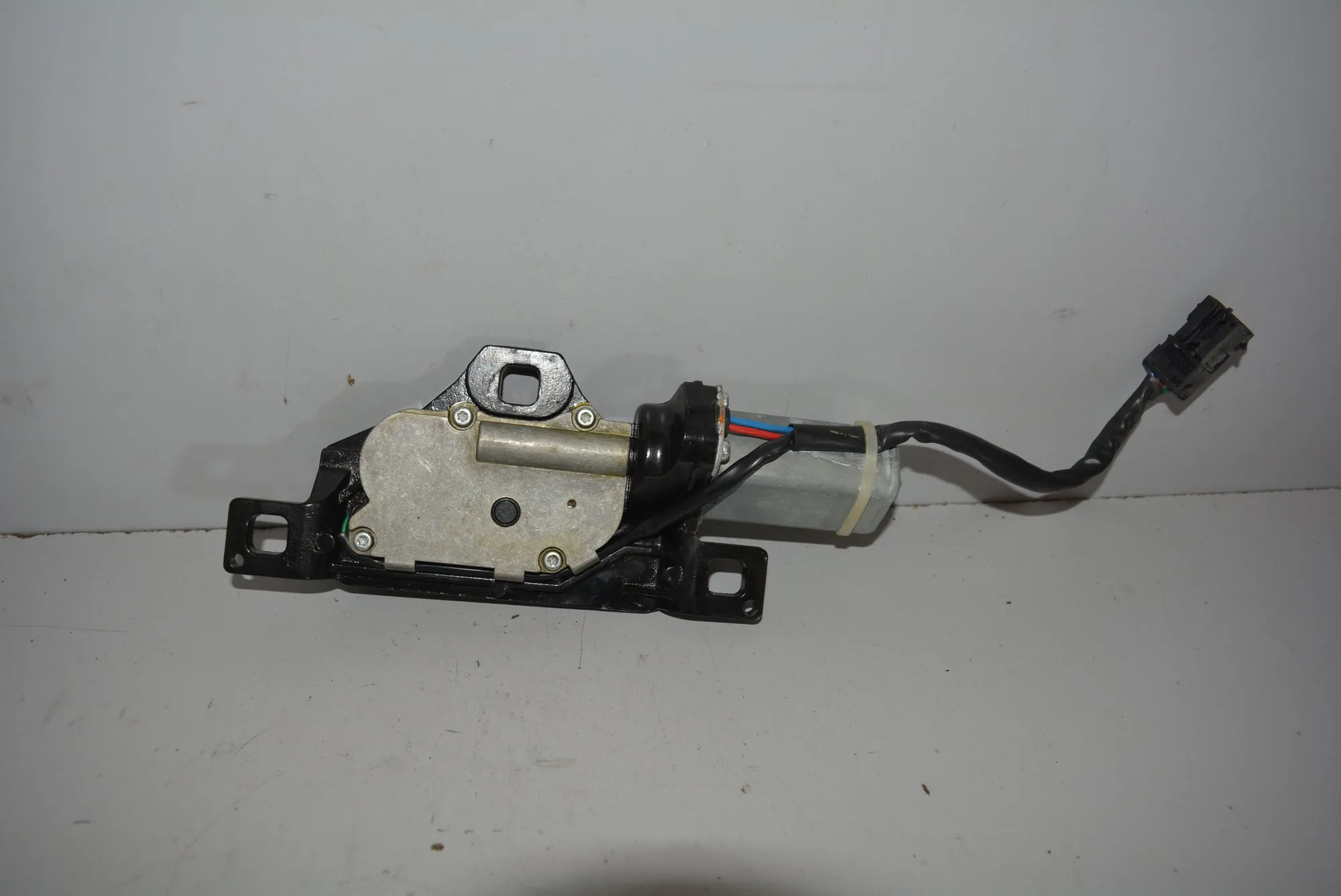 Tailgate Boot Lock – OEM 7129931 · BMW 5 Touring (E61) 530 d 2008 – 2