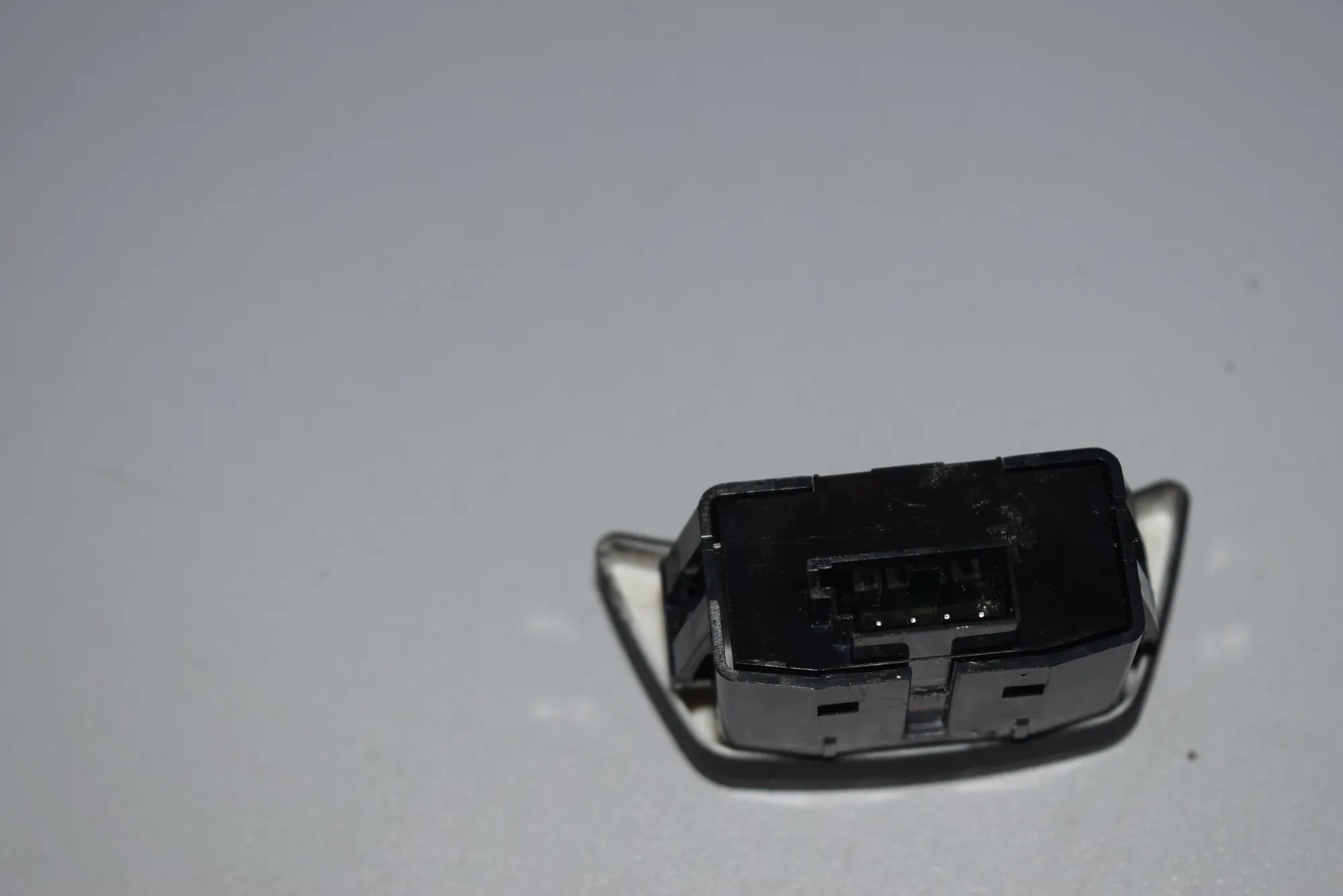 Other Control Units – OEM 6921668 · BMW 5 (E60) 525 i 2003 – 3