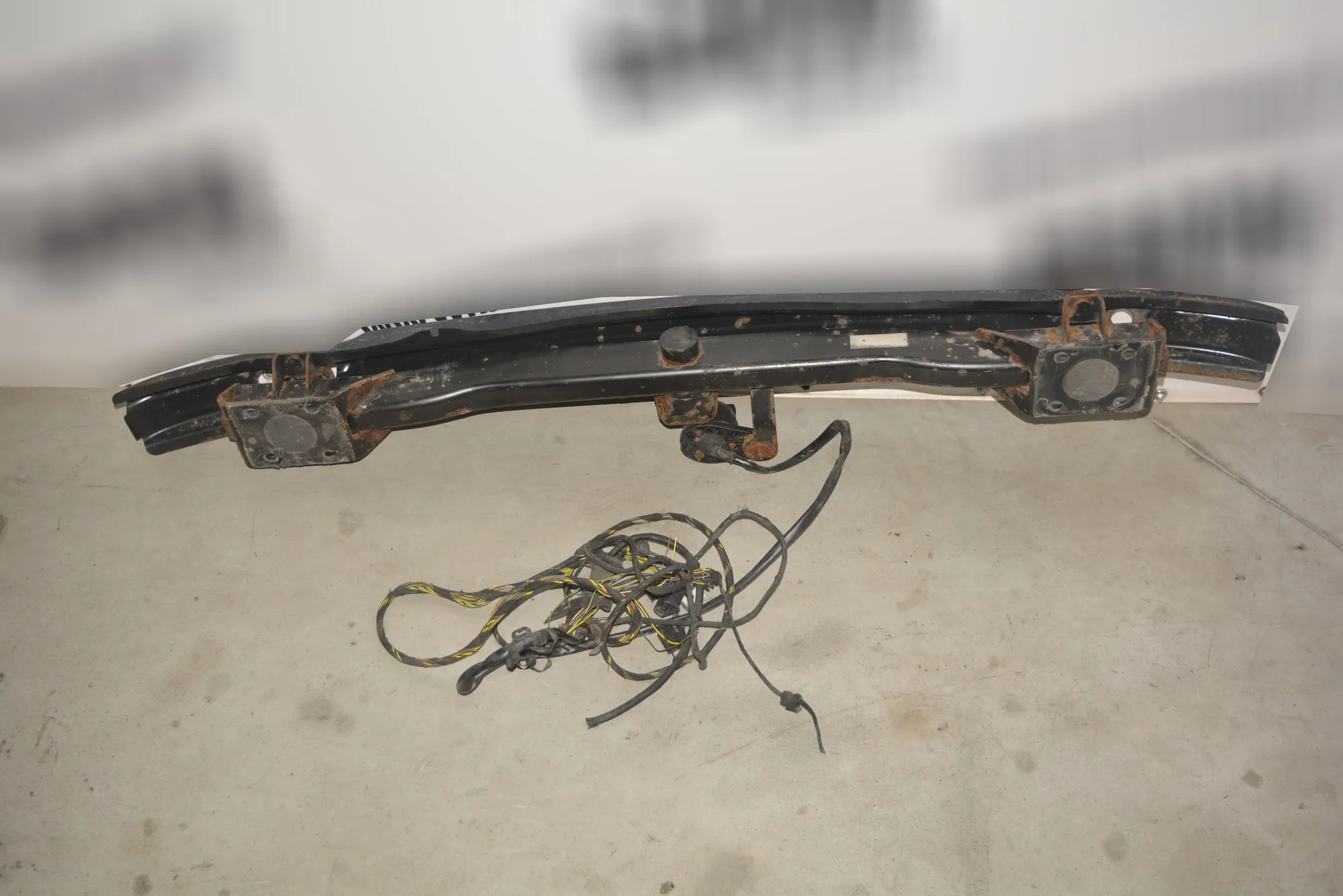 Towbar Kit – OEM 6758699 · BMW 5 (E60) 525 i 2003 – 2