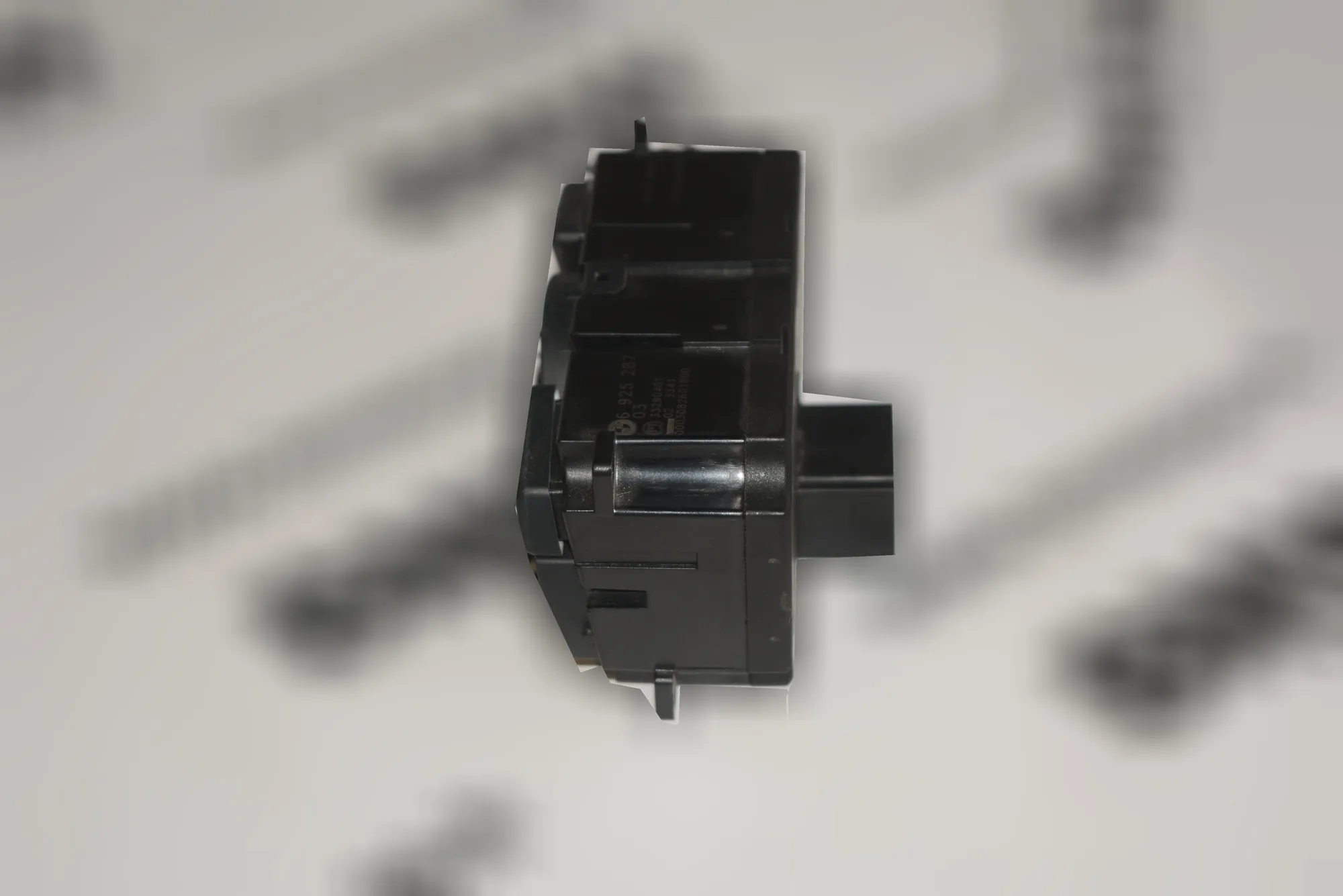 Headlight Switch Control Unit – OEM 6925287 · BMW 5 (E60) 525 i 2003 – 3