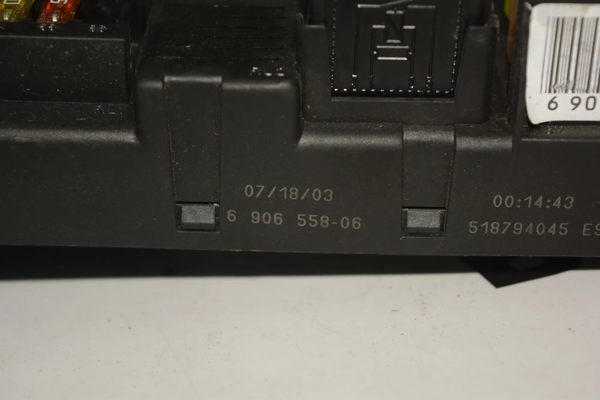 Fuse Box – OEM 6906558 · BMW 5 (E60) 525 i 2003 – 5