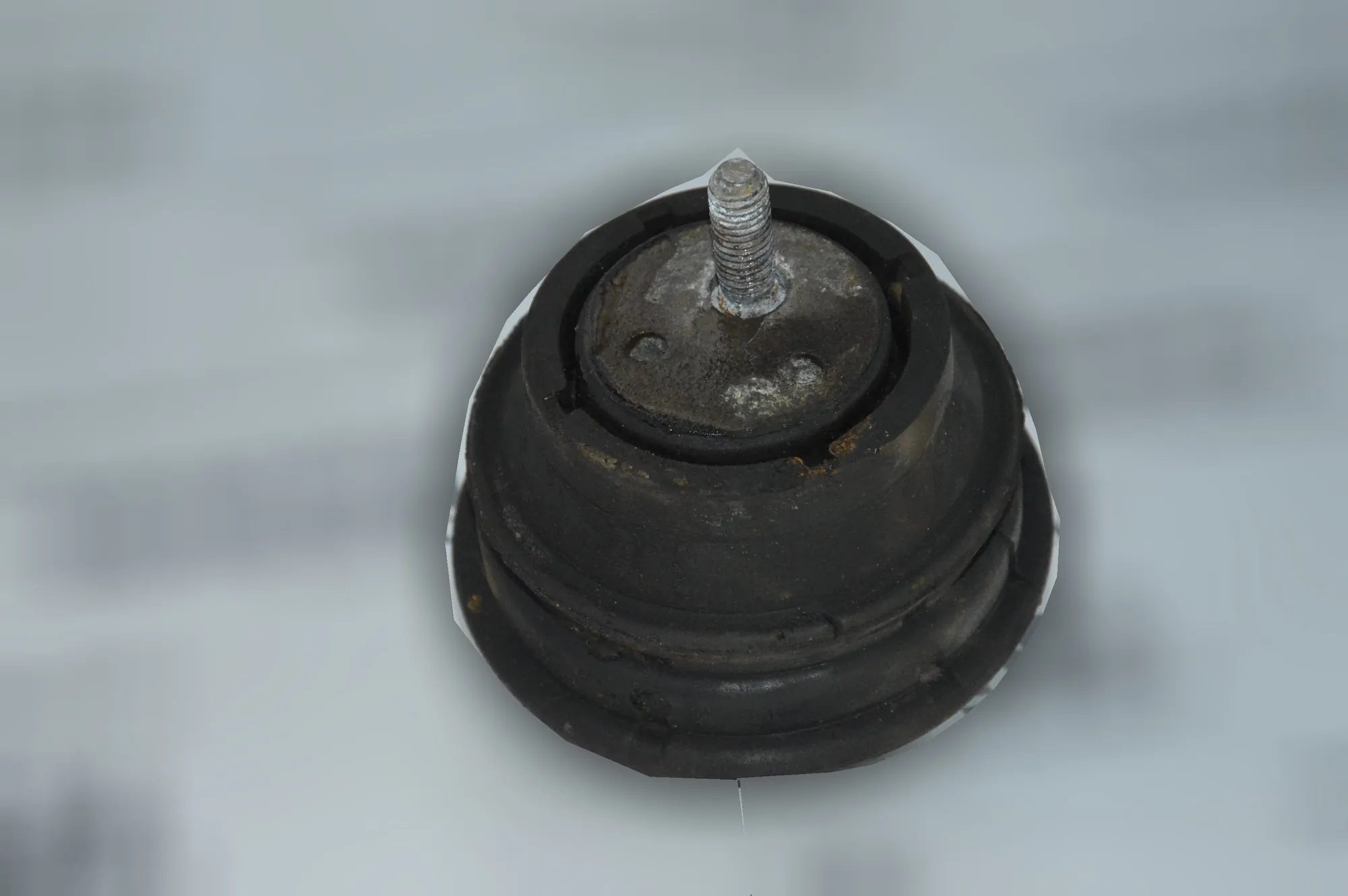 Left Side Engine Mount – OEM 6754608 · BMW 5 (E39) BMW 5 (E39) 2001 – 3