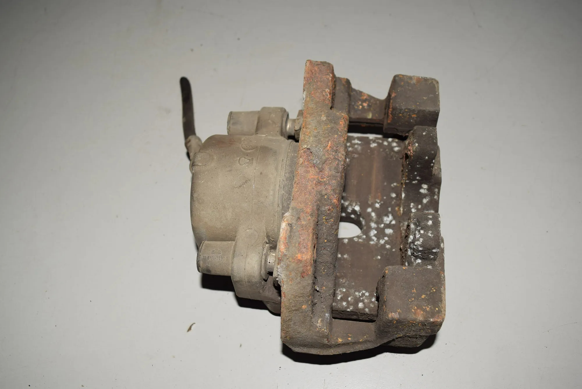 Front Left Brake Caliper · BMW 5 Touring (E39) BMW 5 Touring (E39) 530 d 1999 – 2