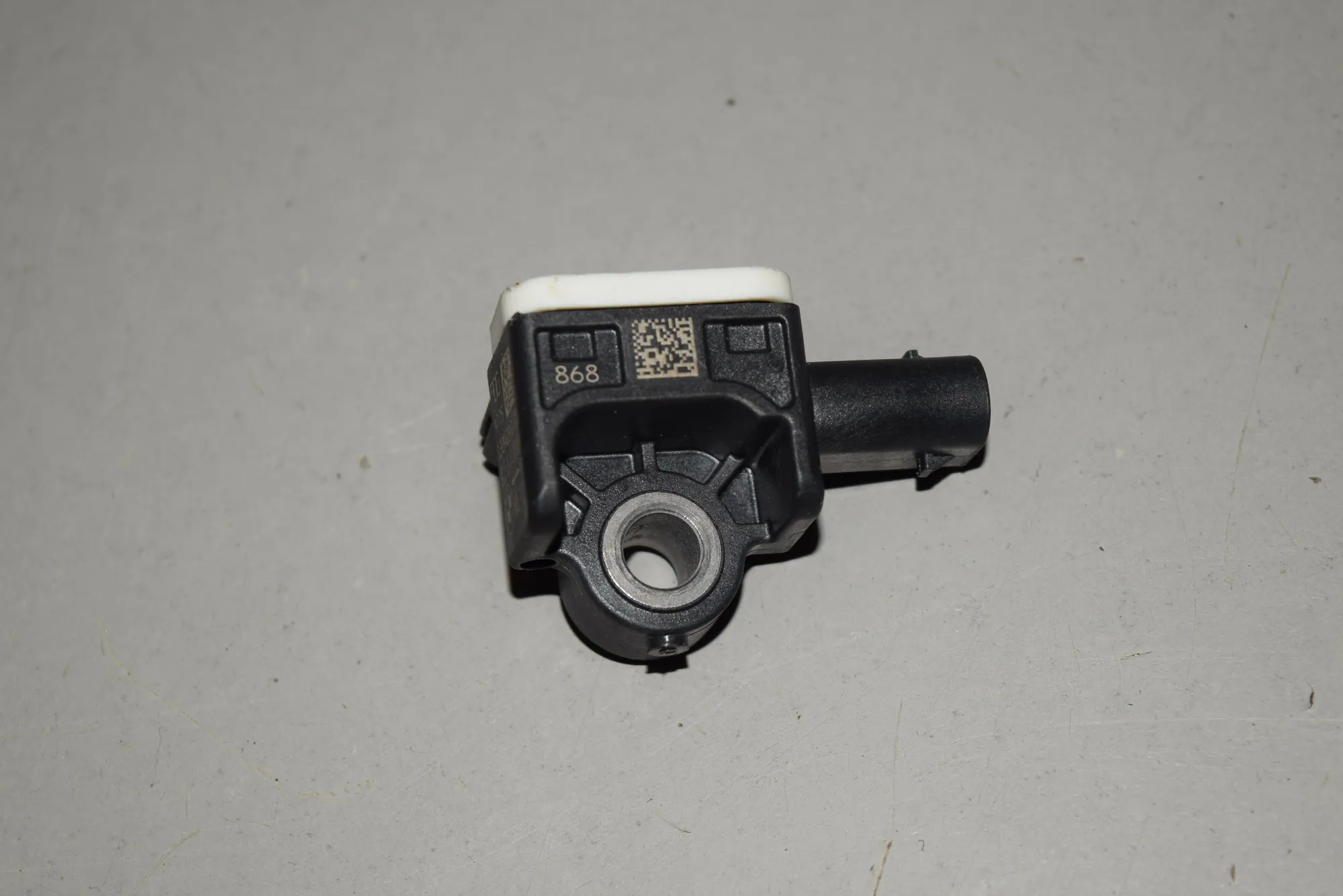 Left Side Impact Sensor – OEM 9234989 · BMW 1 (F20) 118 d 2013 – 2