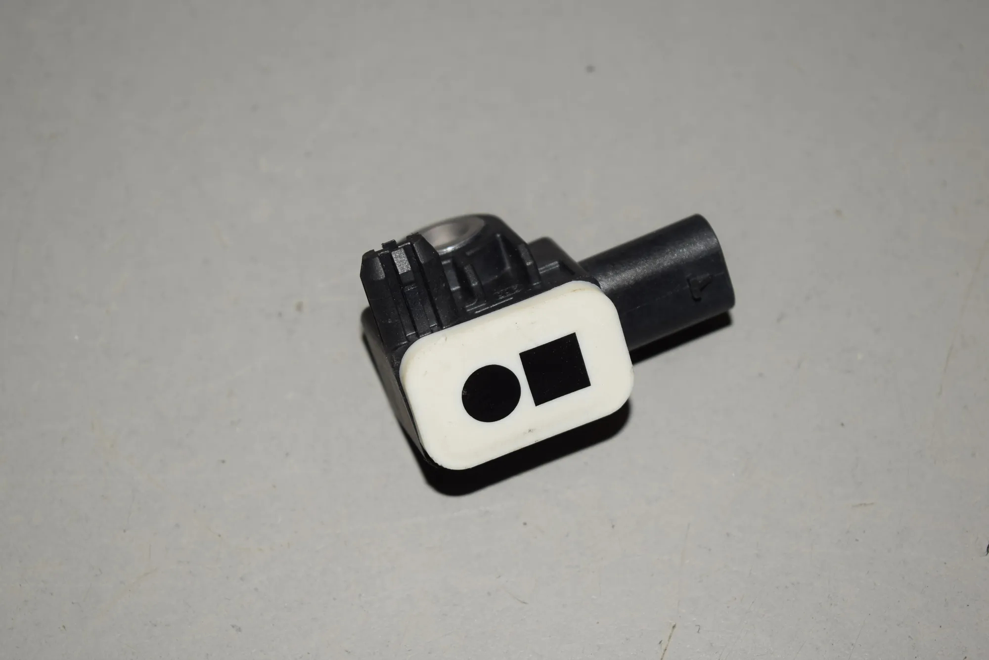 Left Side Impact Sensor – OEM 9234989 · BMW 1 (F20) 118 d 2013